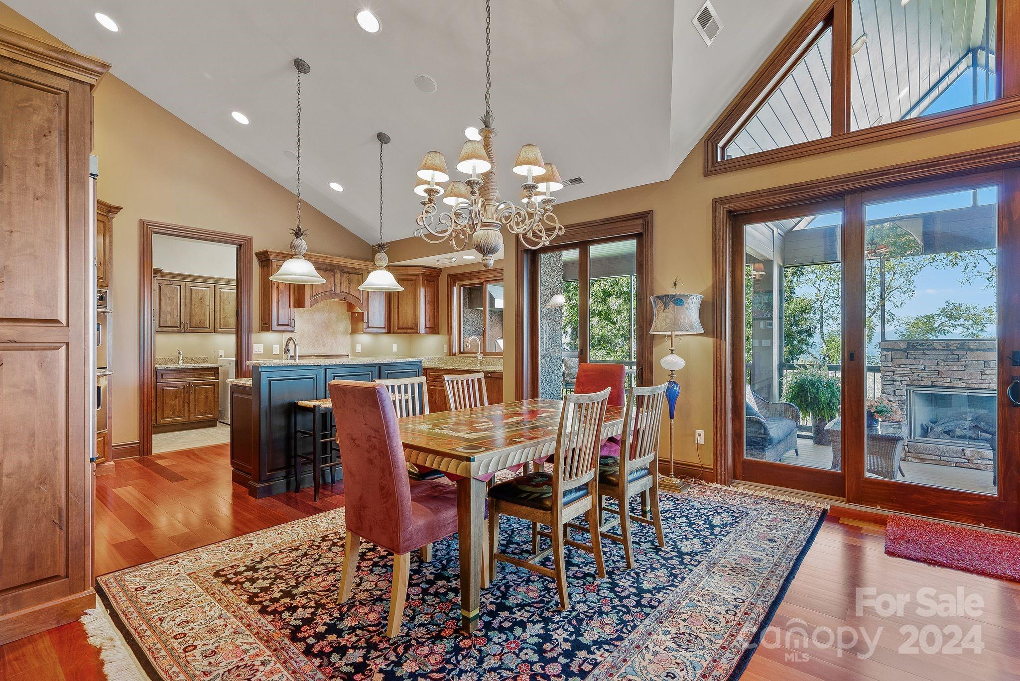 11 Point Bluff Drive