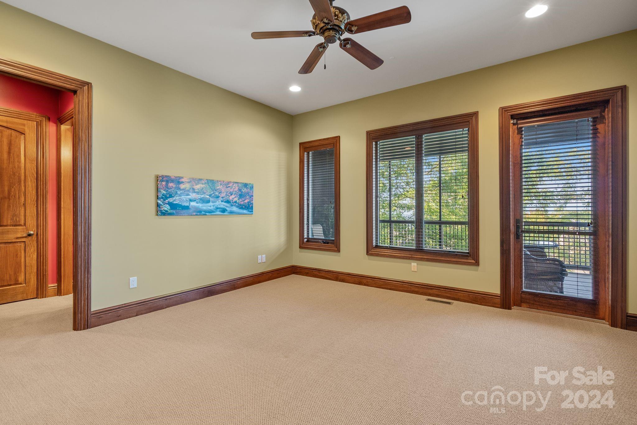 11 Point Bluff Drive