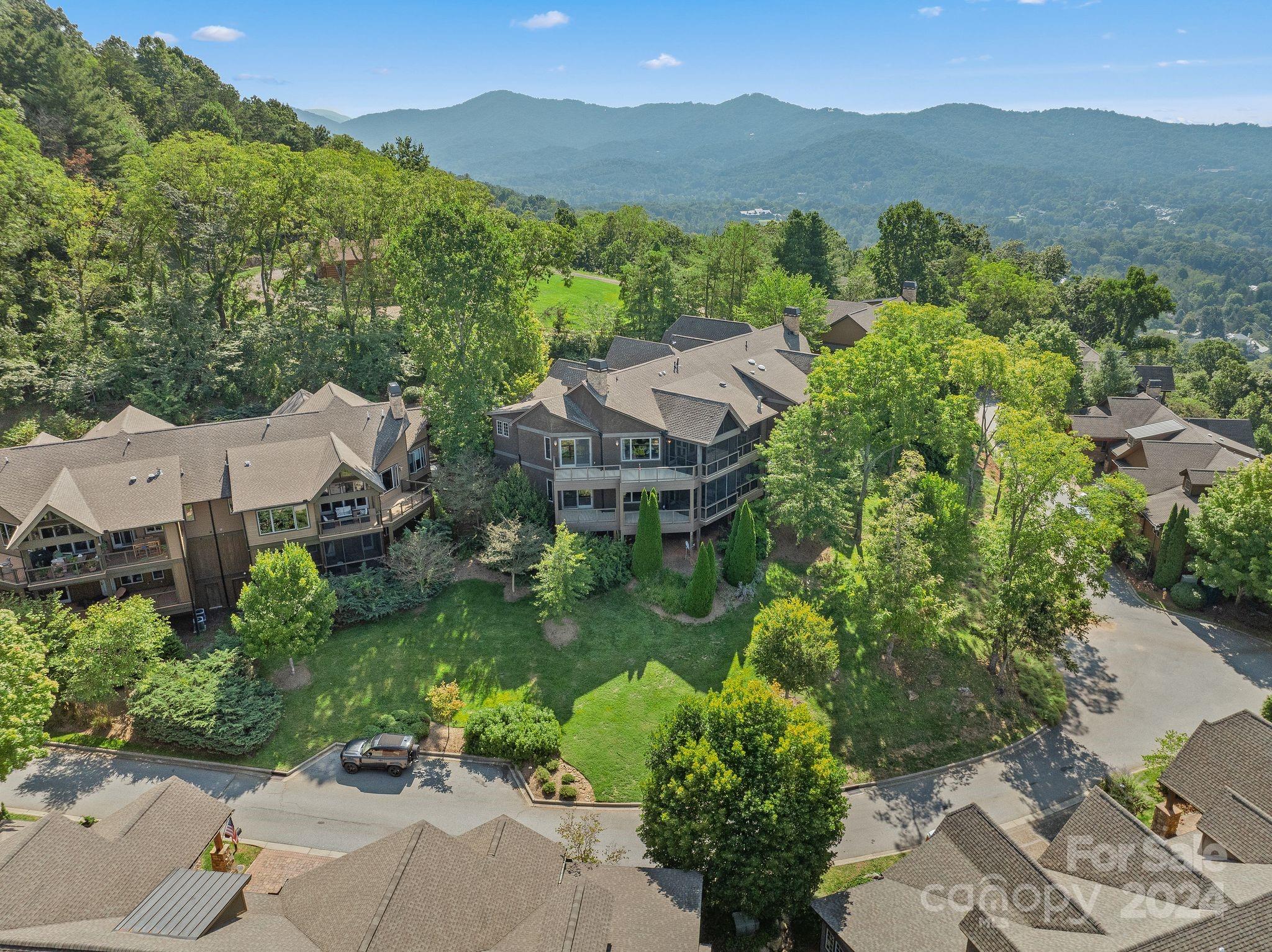 11 Point Bluff Drive