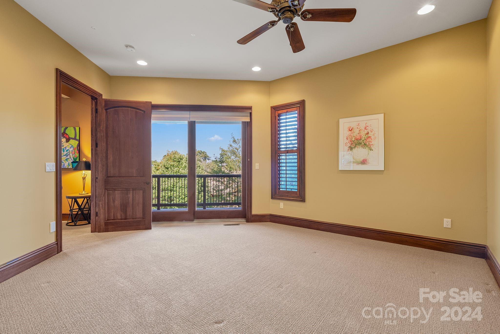 11 Point Bluff Drive