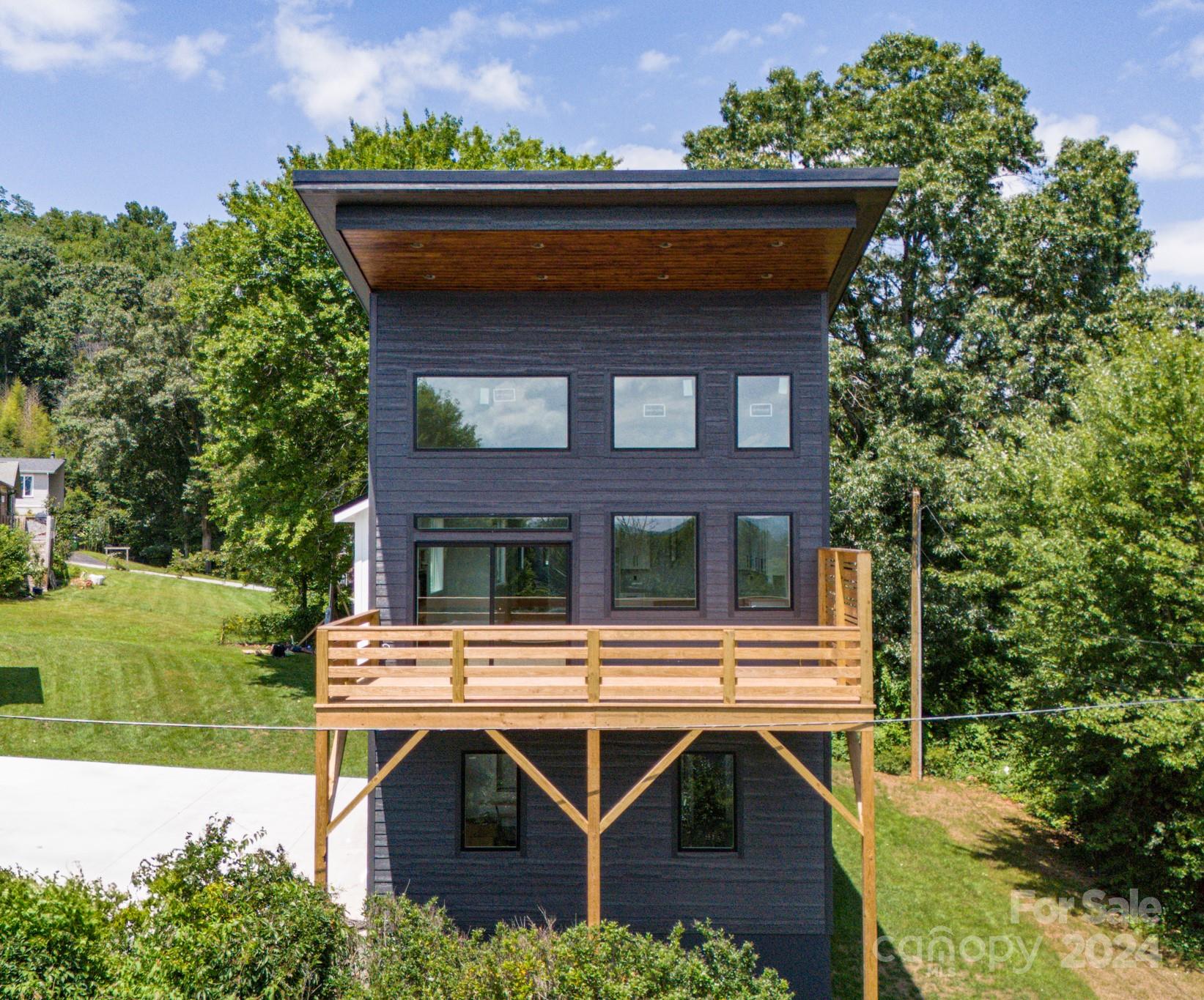 33 N Pershing Road