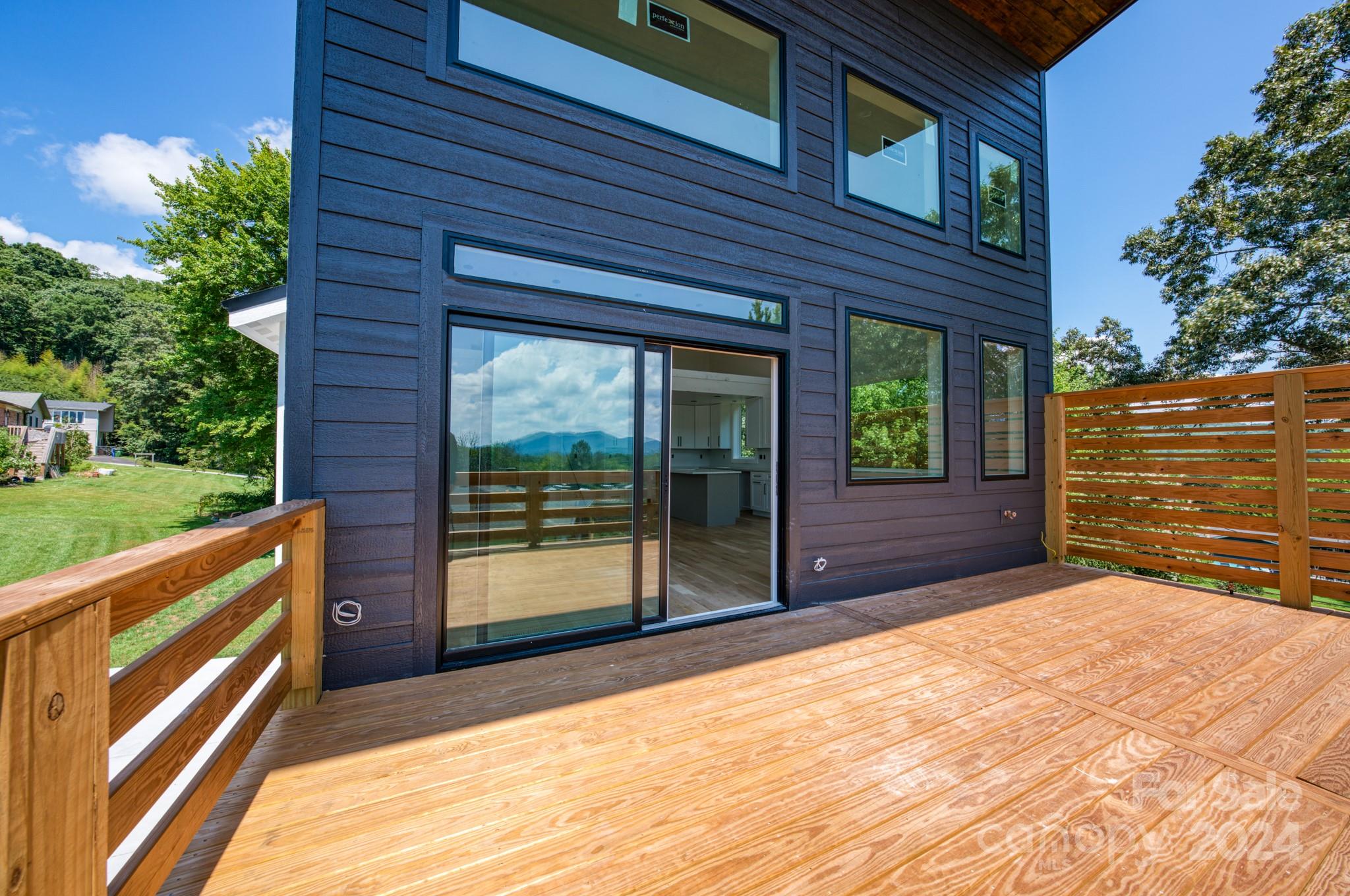 33 N Pershing Road