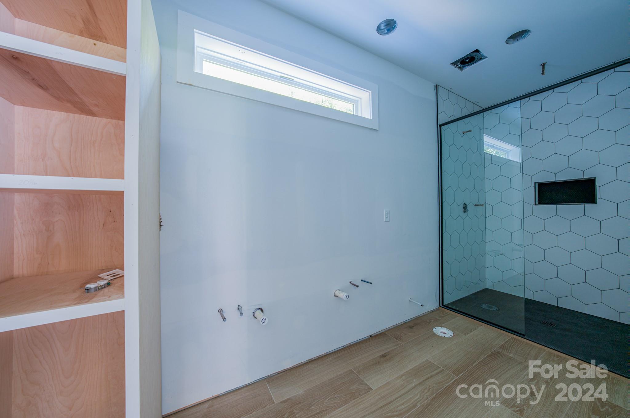 33 N Pershing Road
