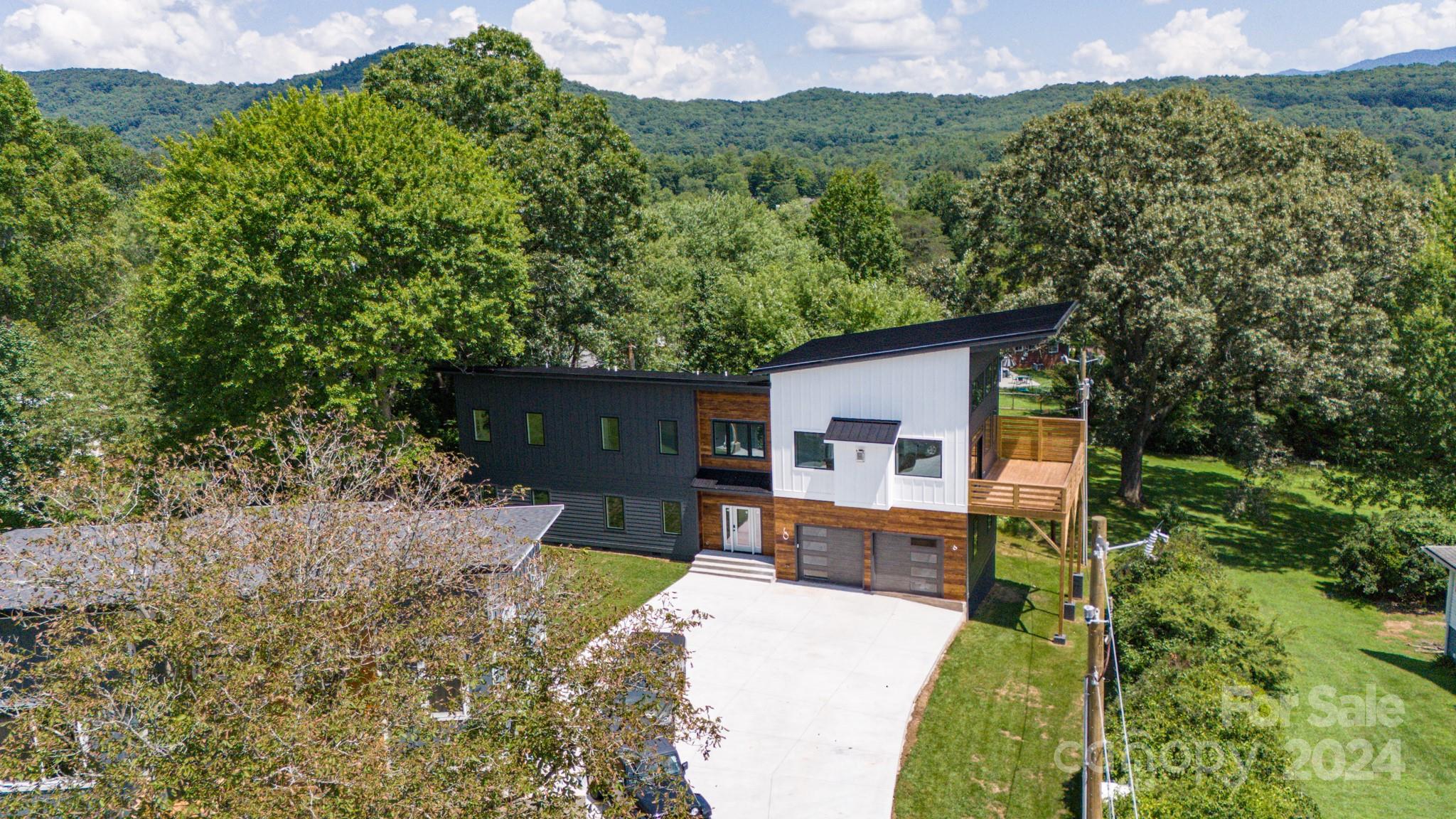 33 N Pershing Road