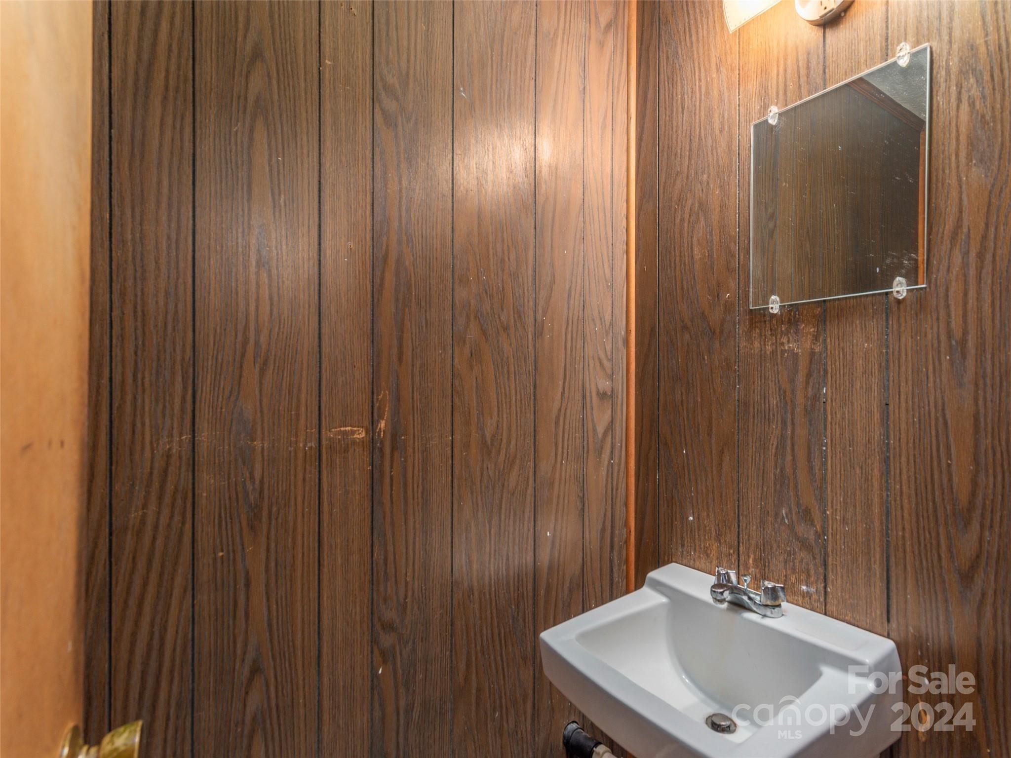 82 Sleepy Hollow Drive