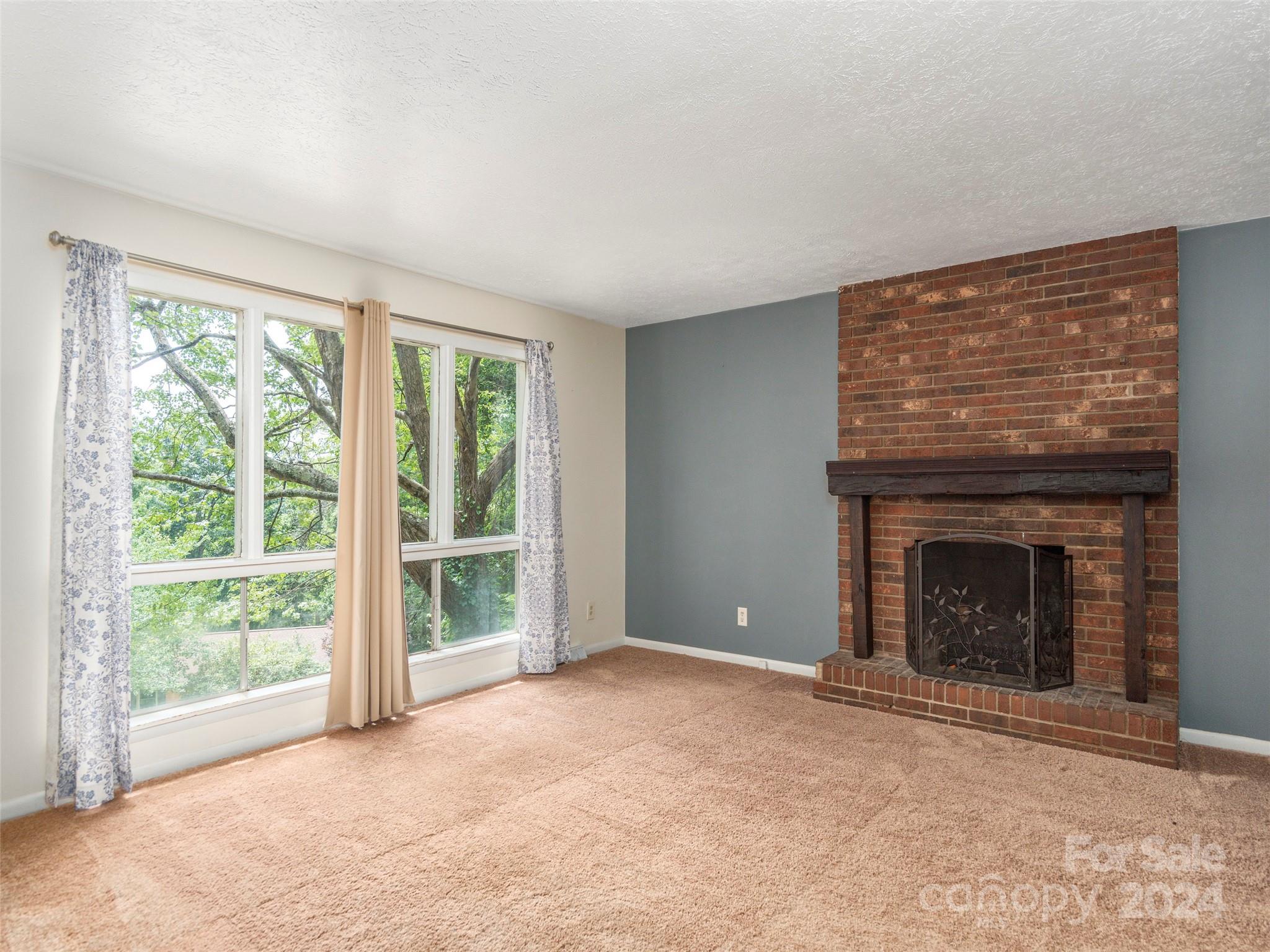 82 Sleepy Hollow Drive