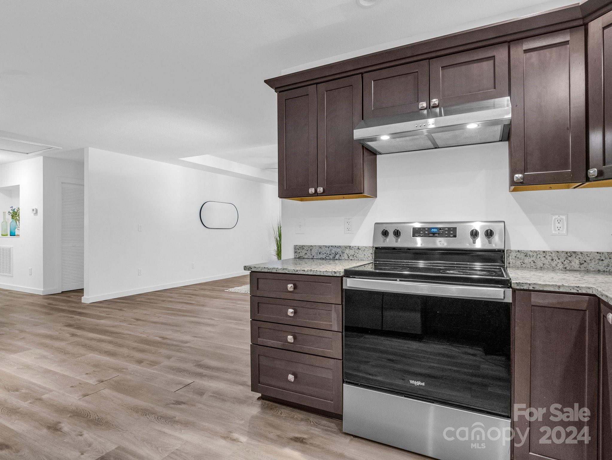 125 Woodland Circle