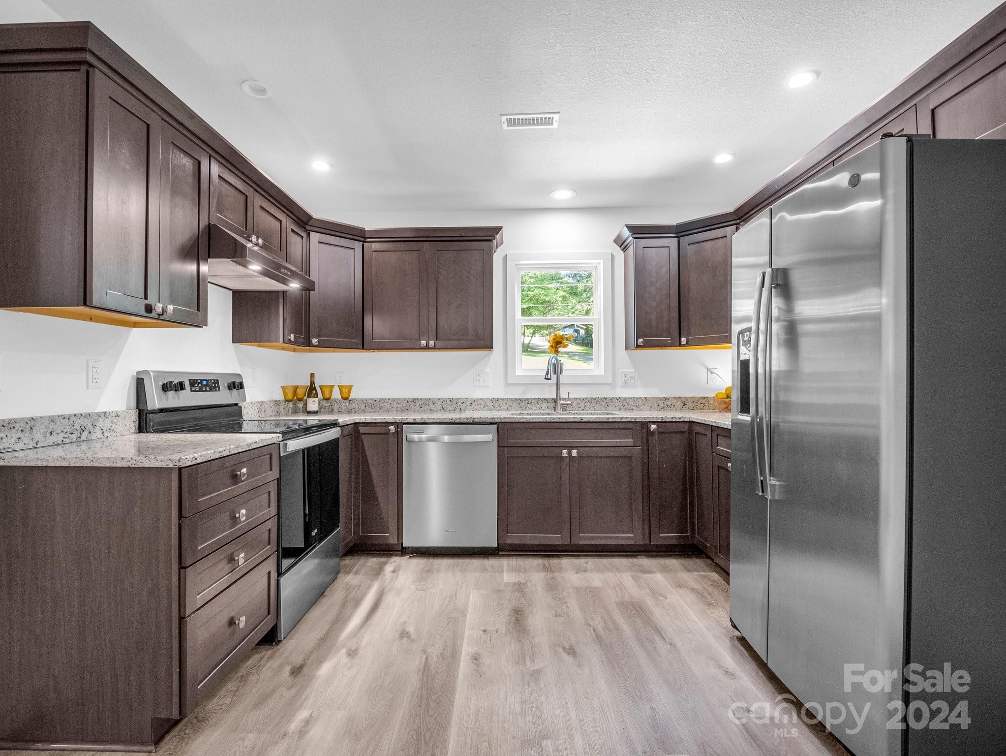 125 Woodland Circle