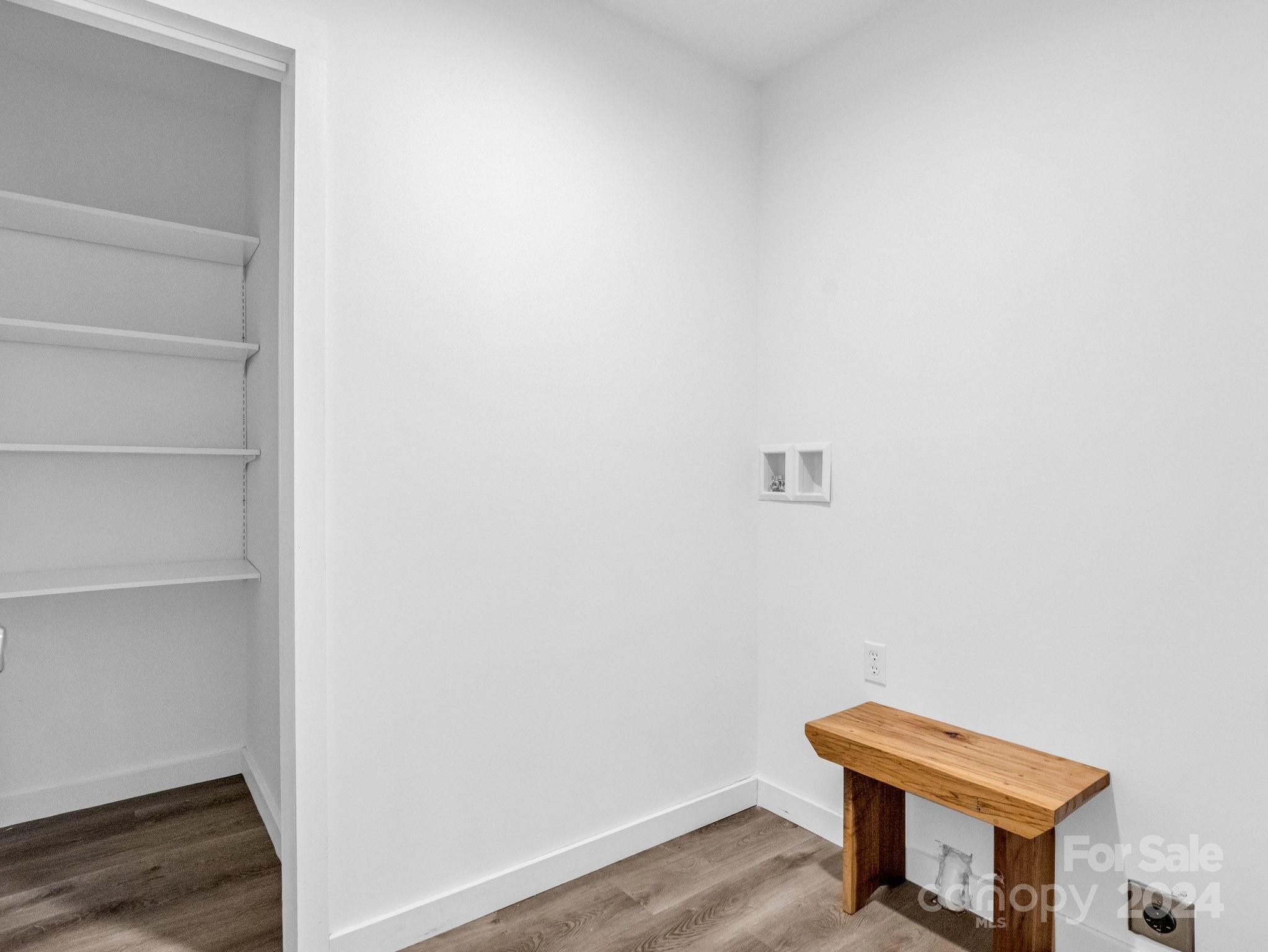 125 Woodland Circle