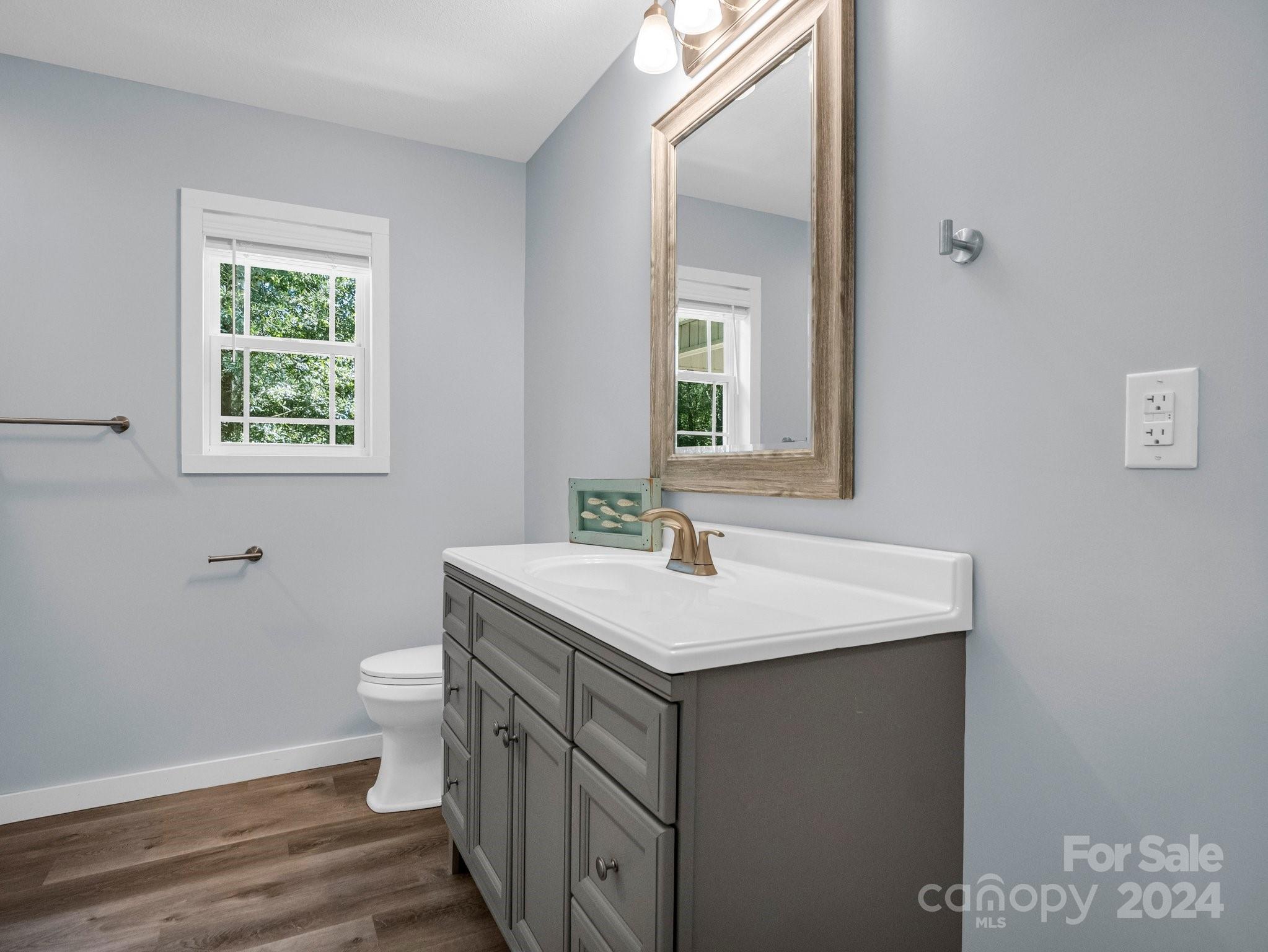 125 Woodland Circle
