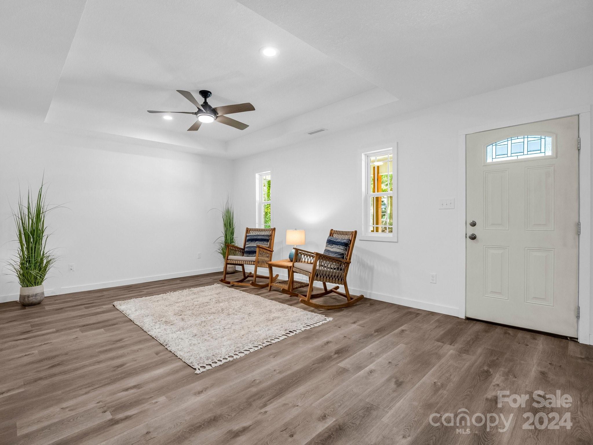 125 Woodland Circle
