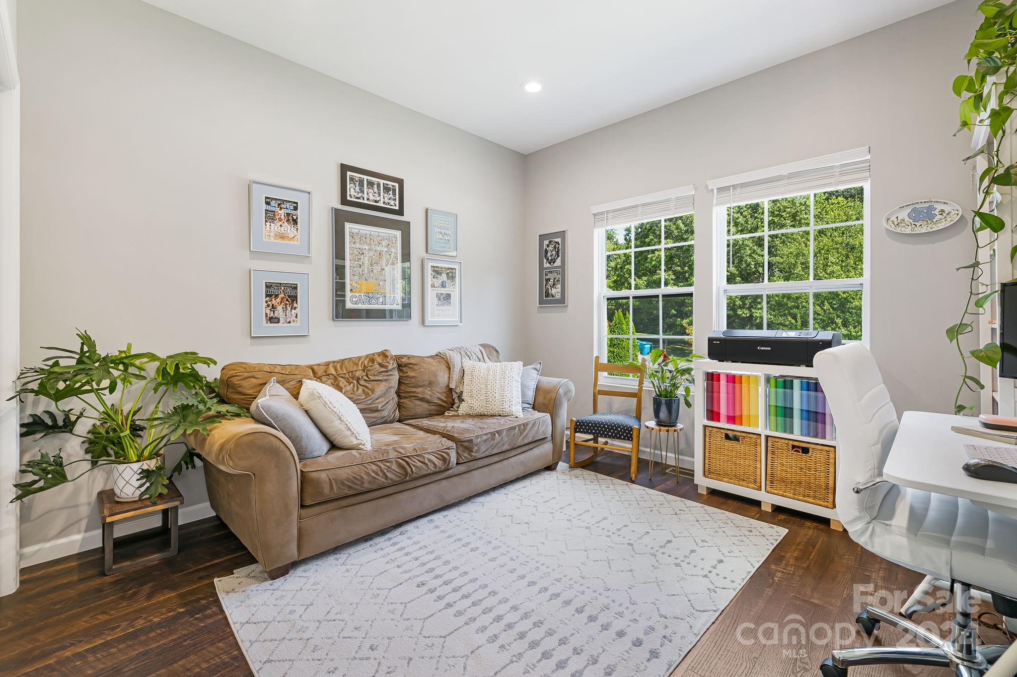 6 Bowling Green Lane