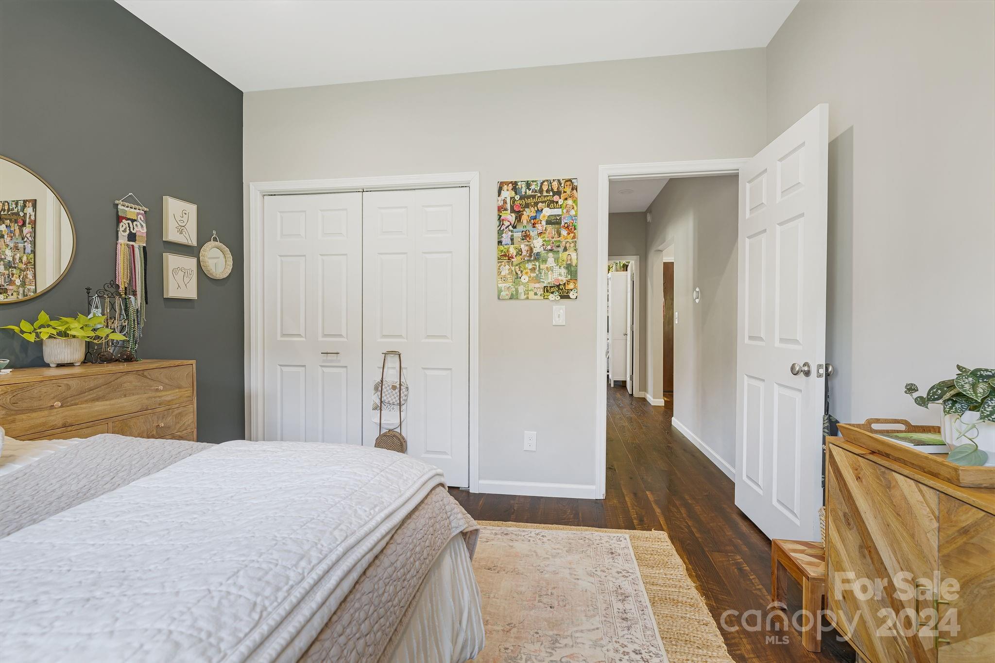 6 Bowling Green Lane