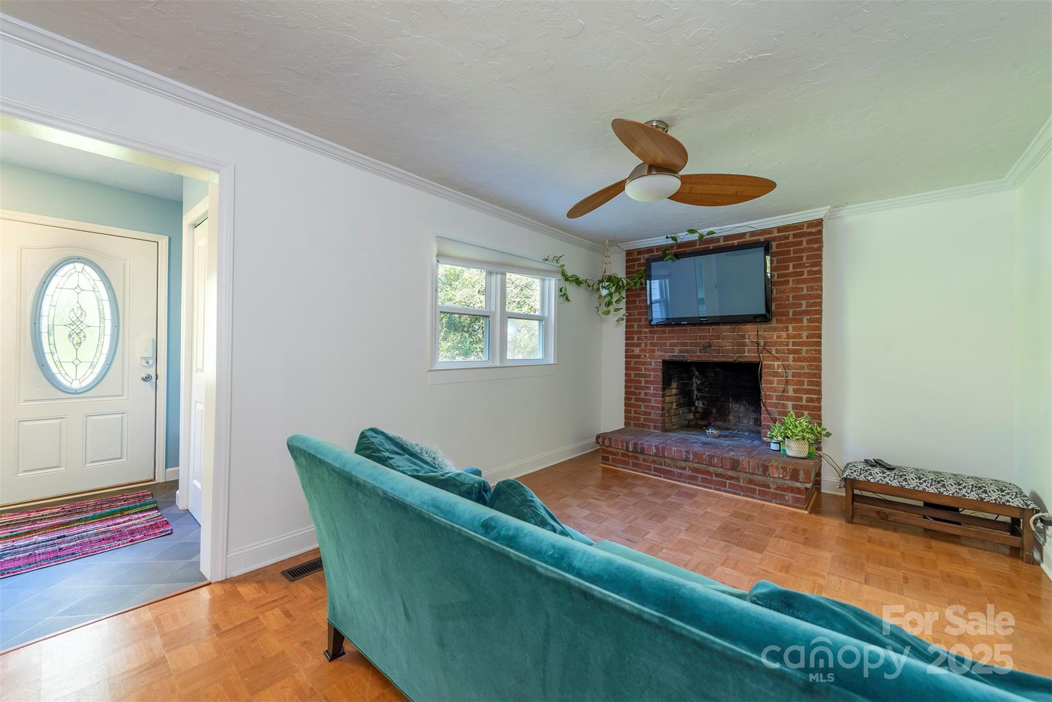 25 Glenview Place