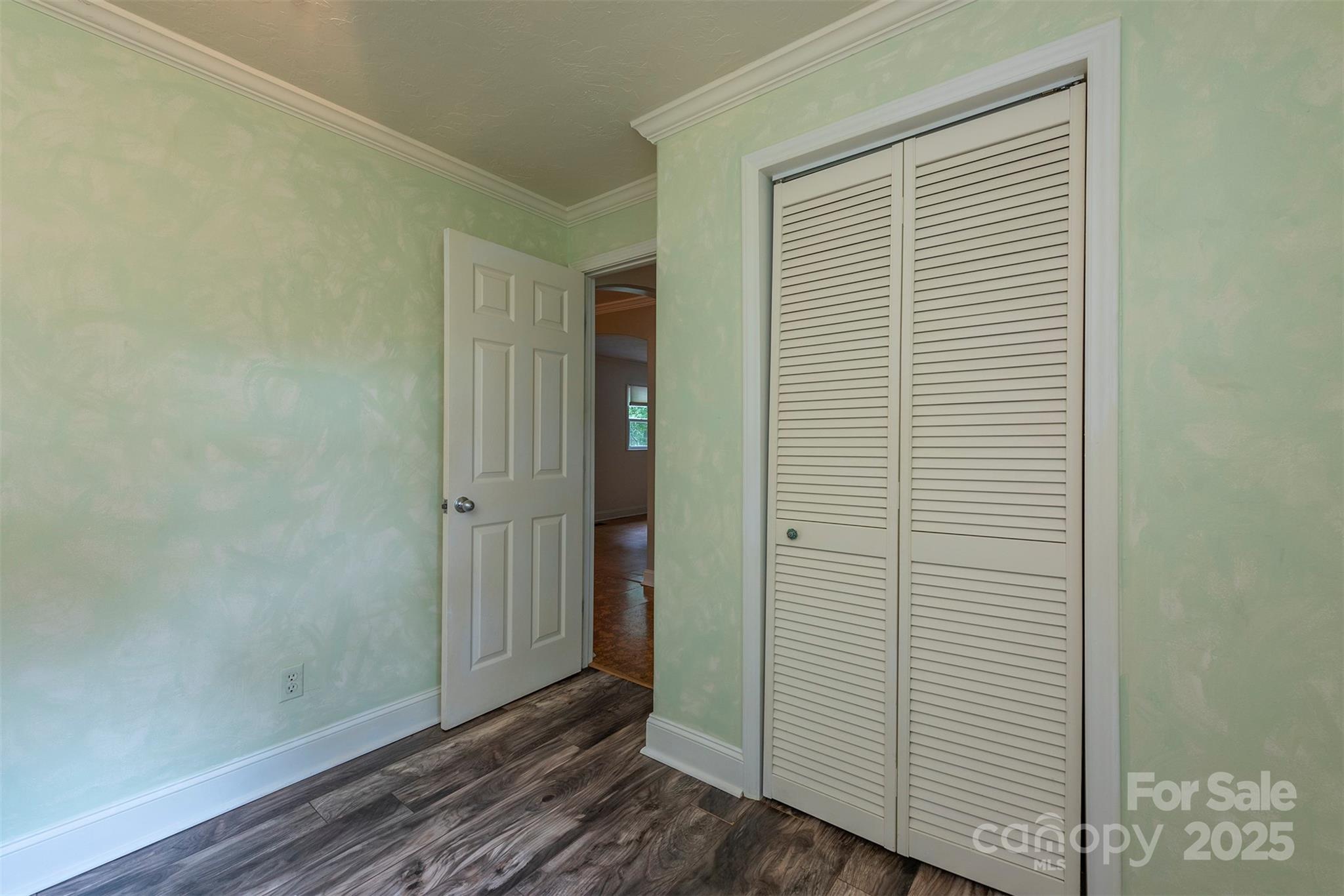 25 Glenview Place