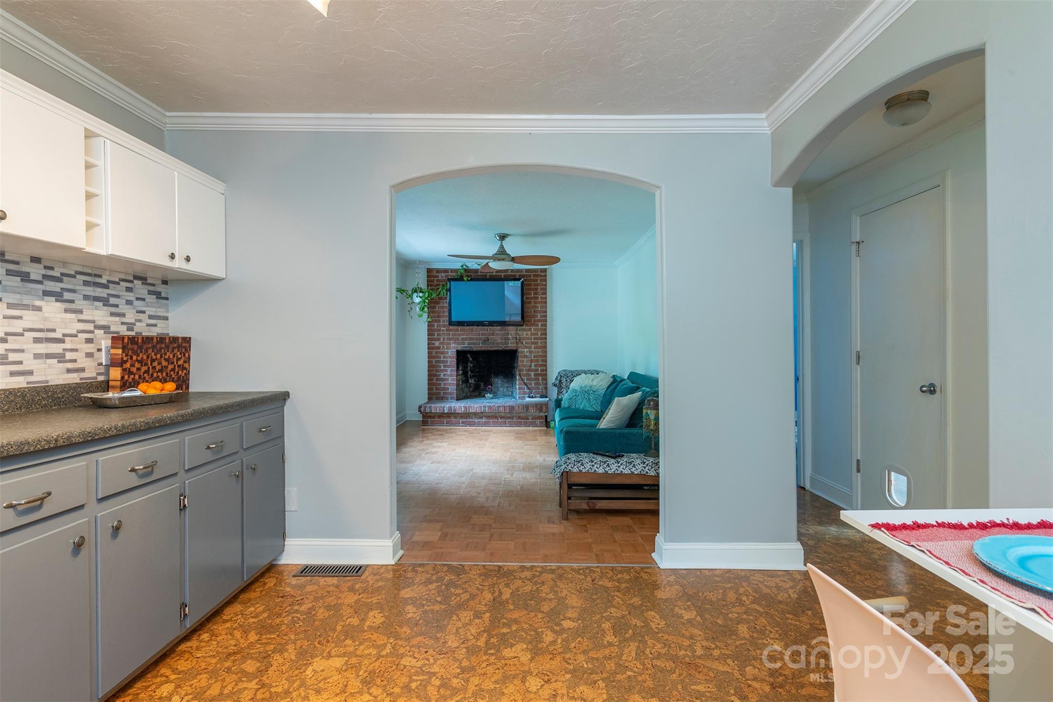 25 Glenview Place