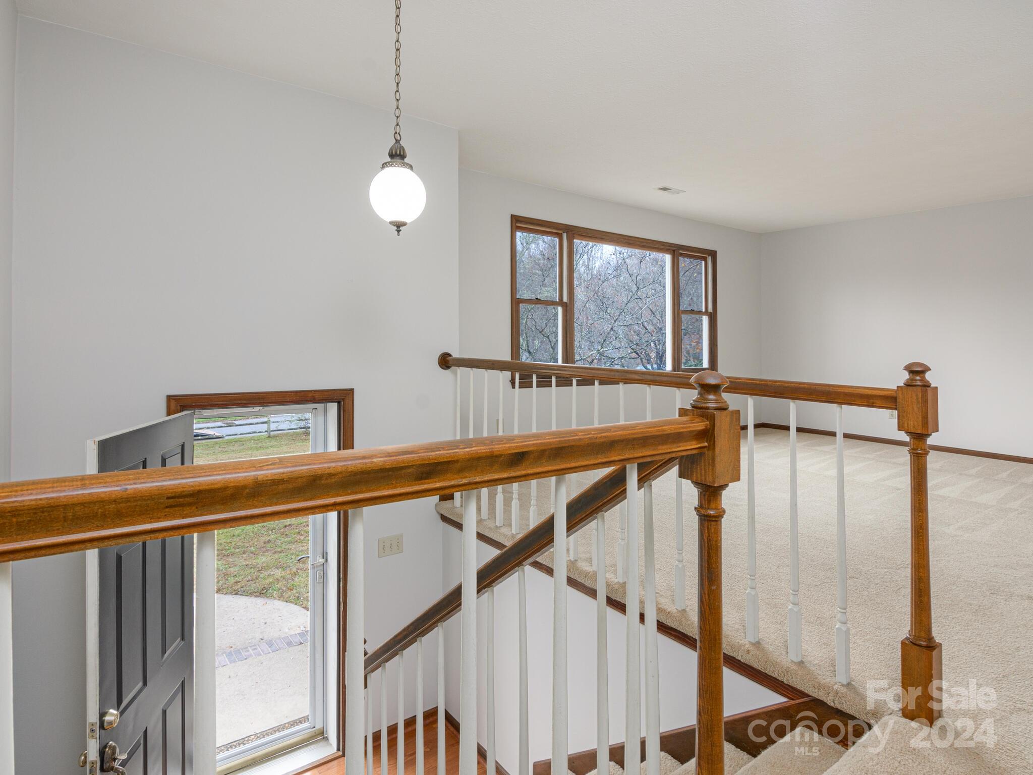 15 Fox Hollow Court
