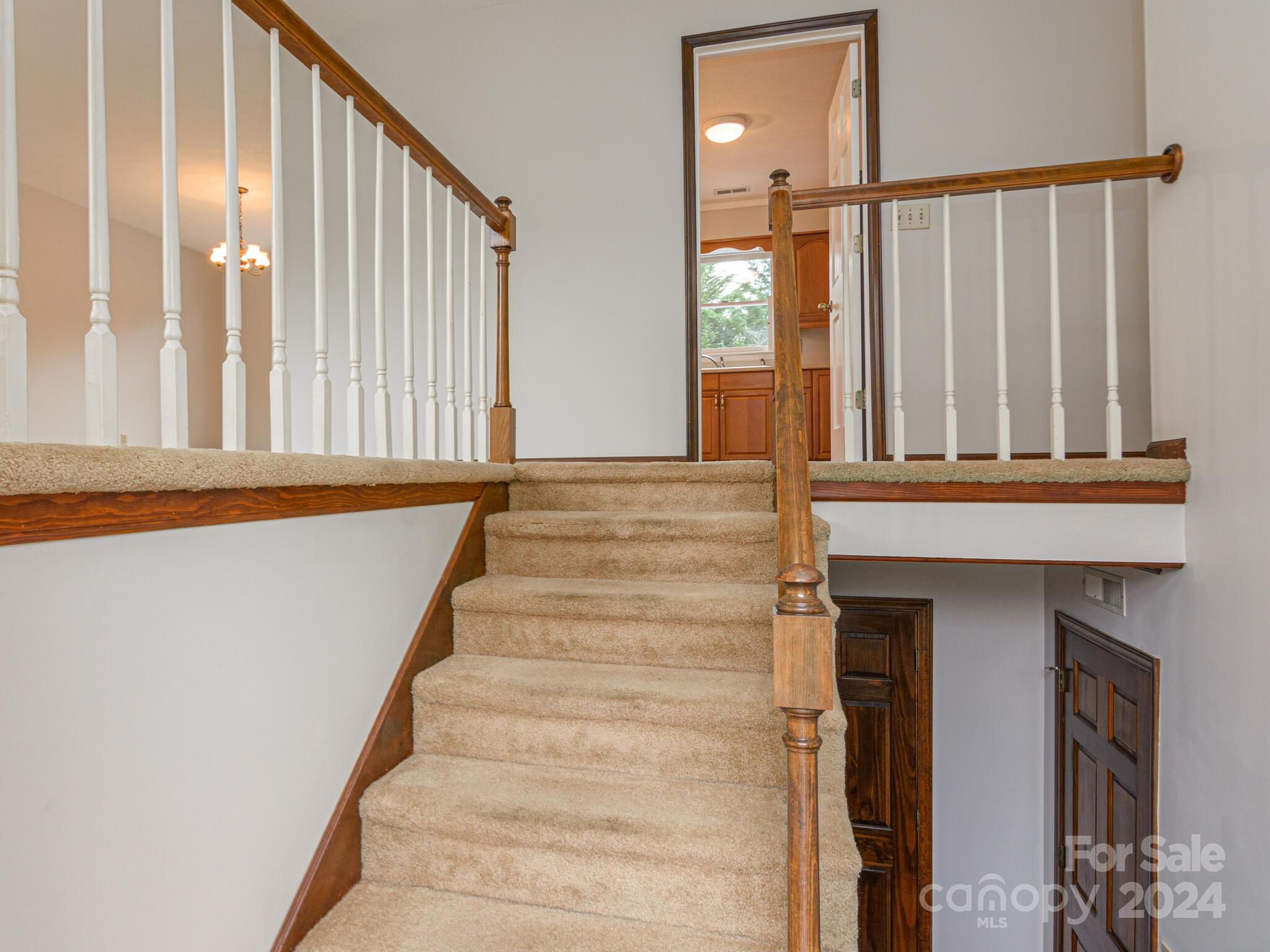 15 Fox Hollow Court