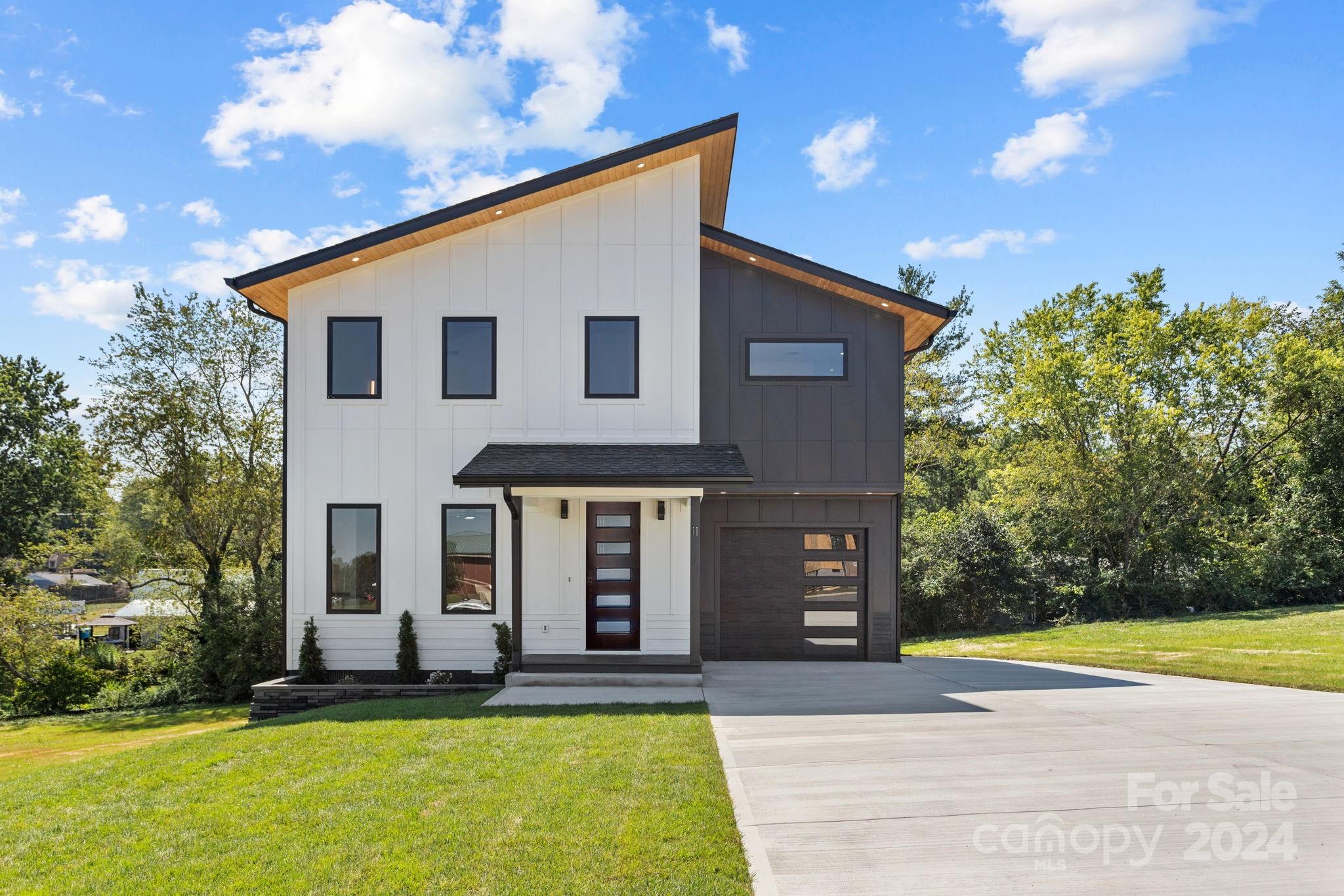 11 Scott Meadows Drive