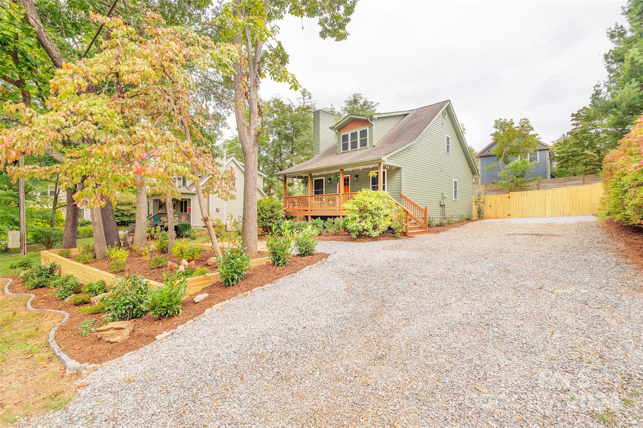83 Langwell Avenue