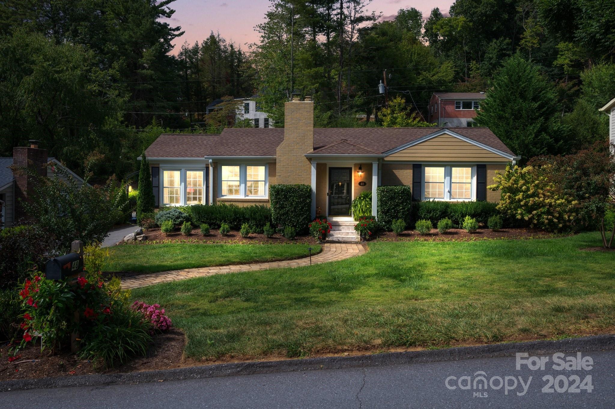 48 S Griffing Boulevard