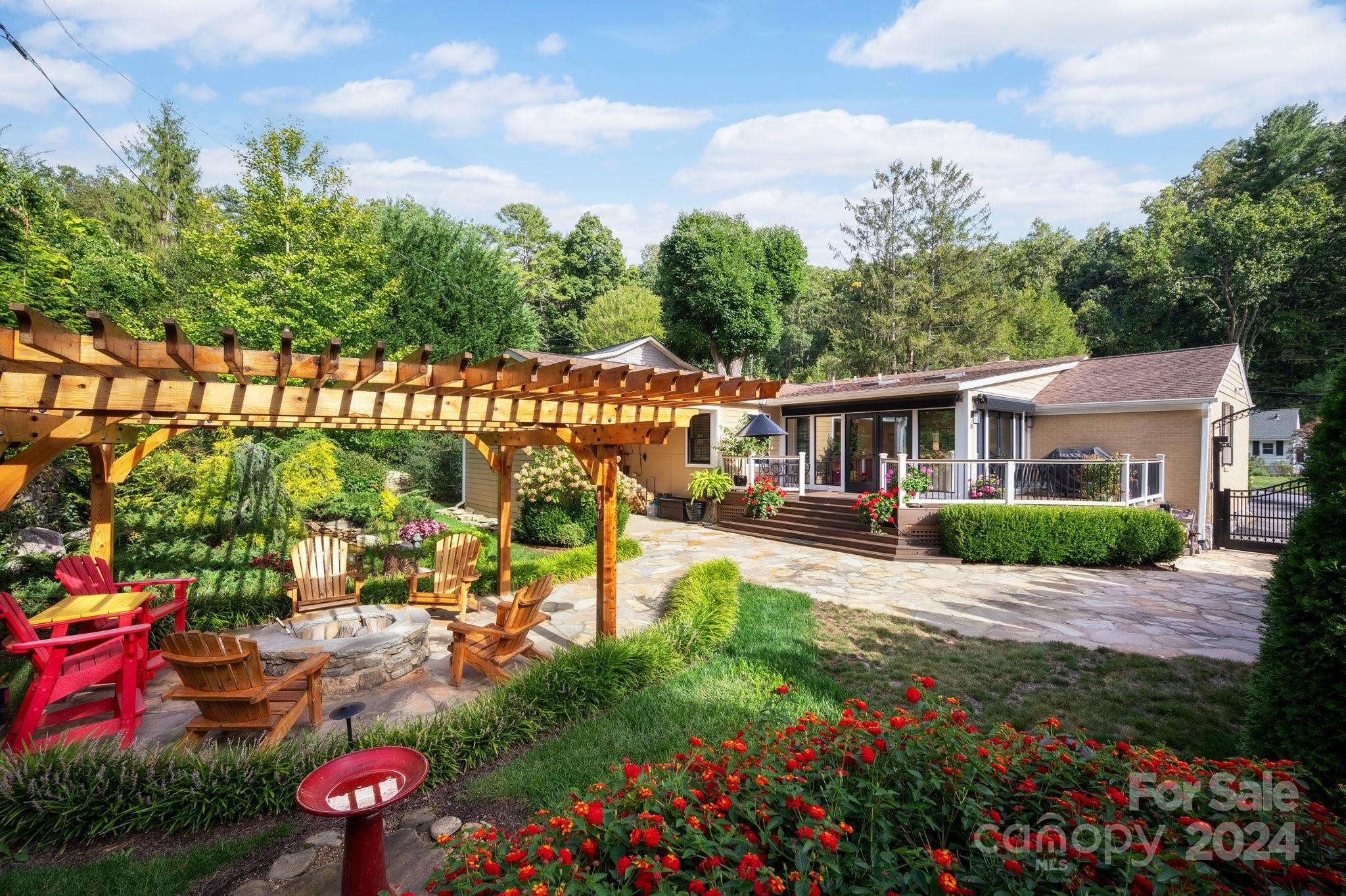 48 S Griffing Boulevard