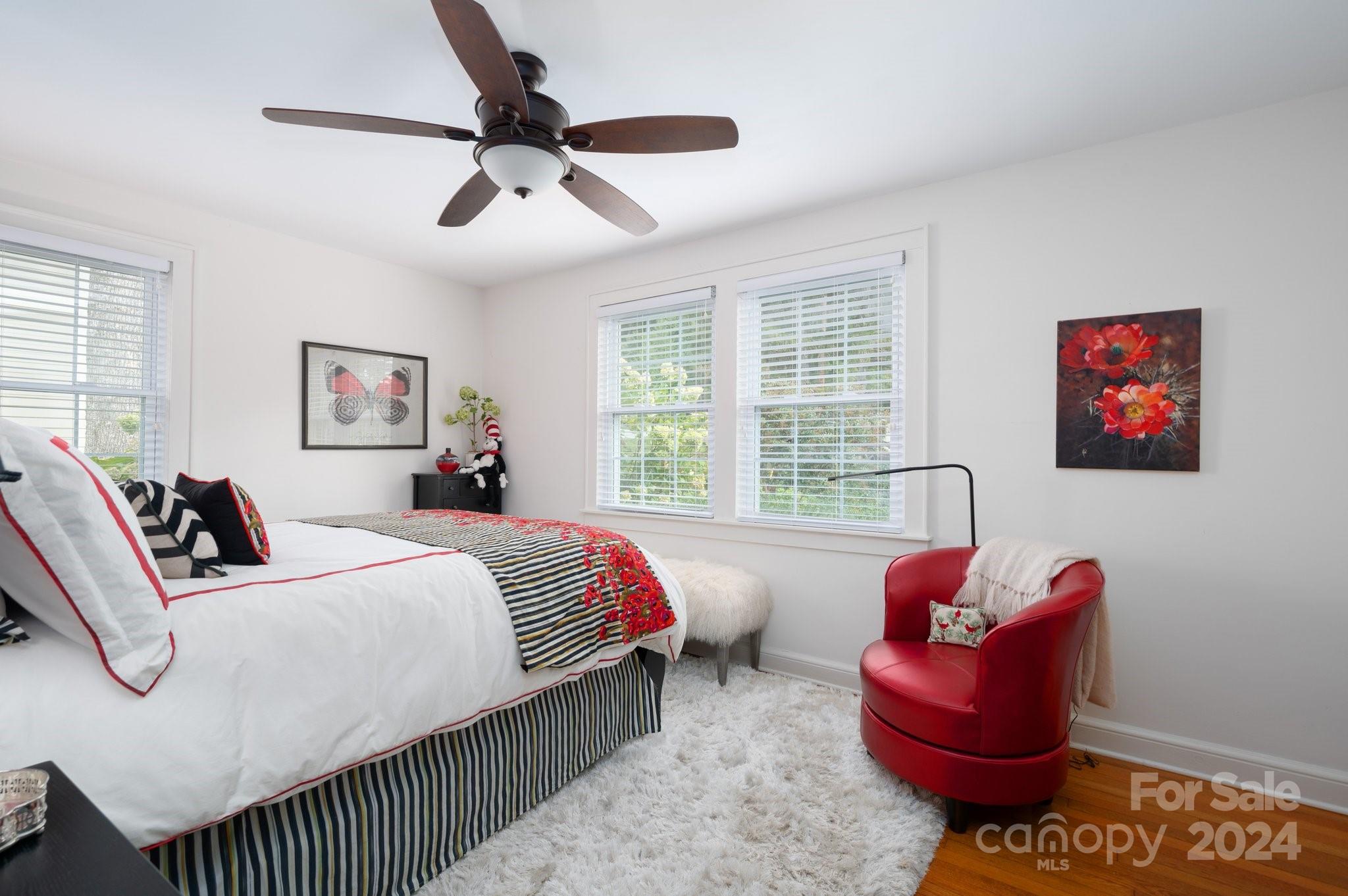 48 S Griffing Boulevard