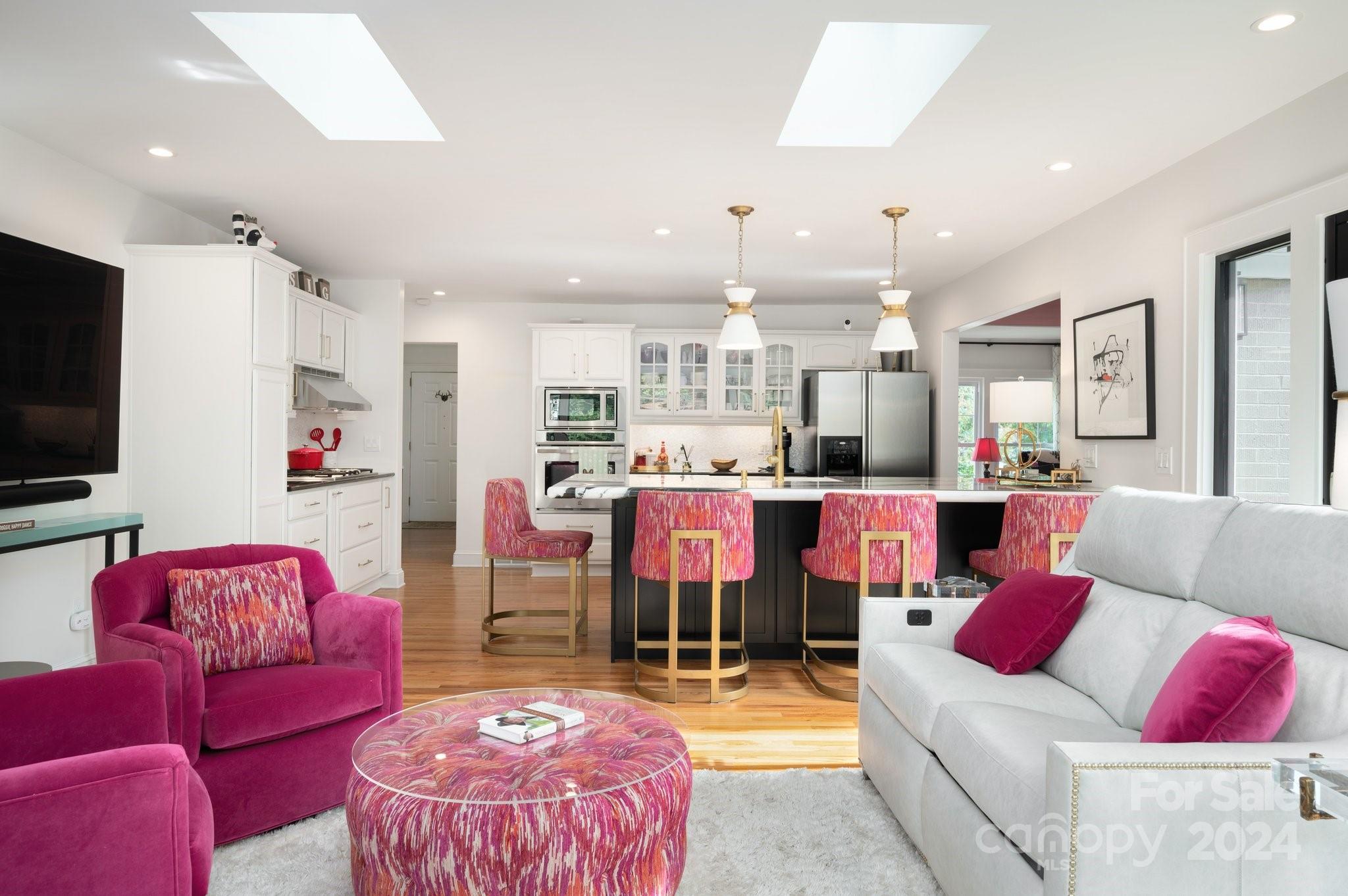 48 S Griffing Boulevard