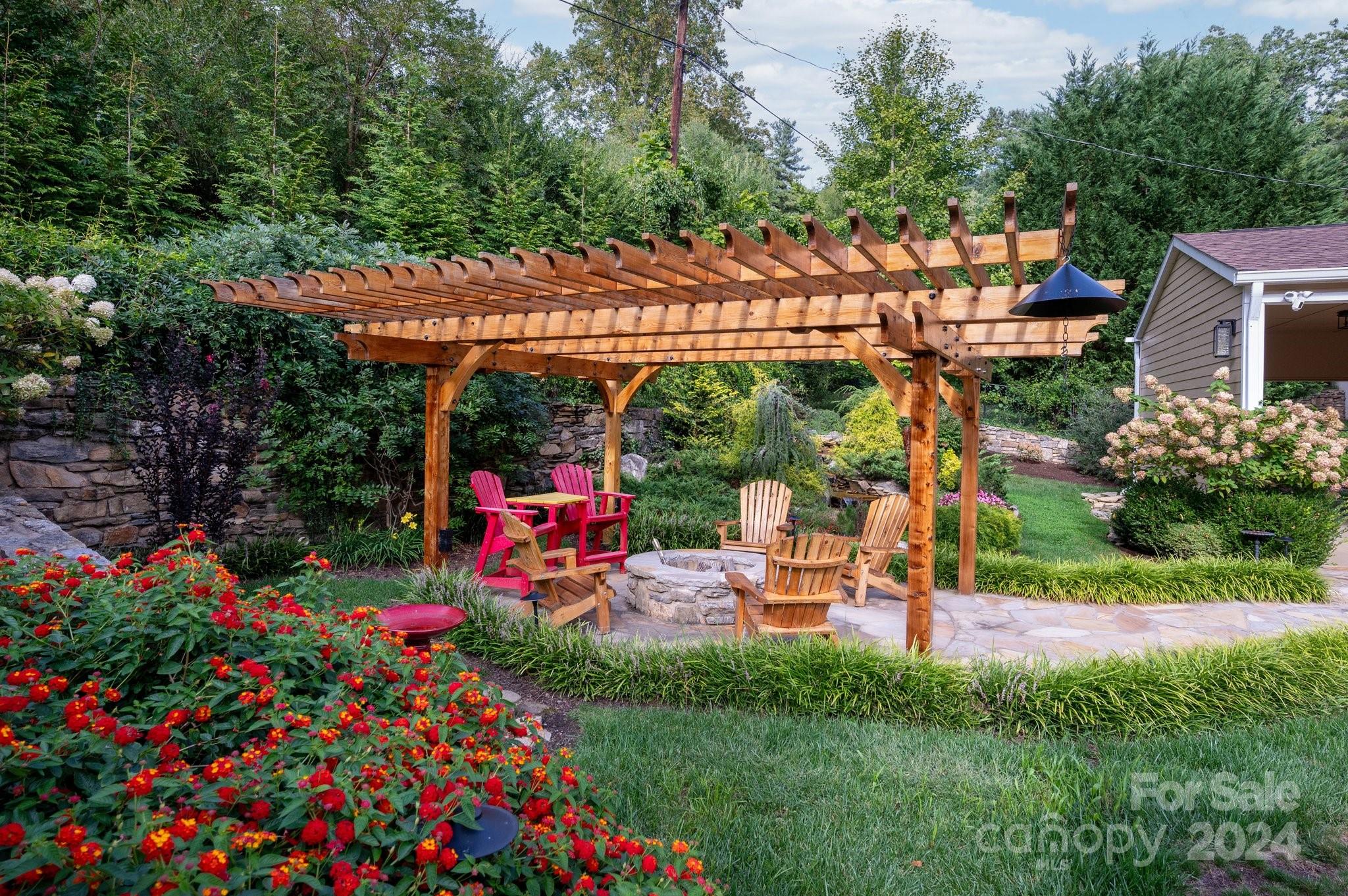 48 S Griffing Boulevard