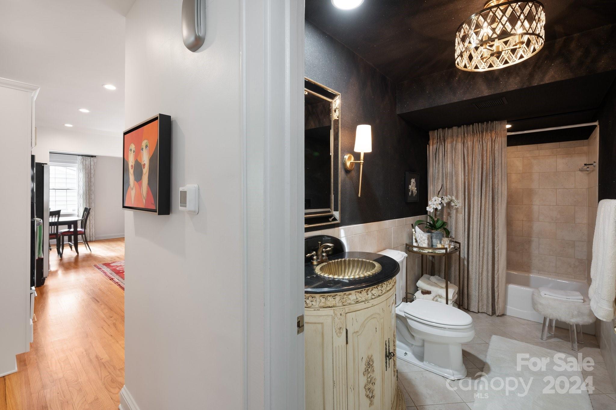 48 S Griffing Boulevard