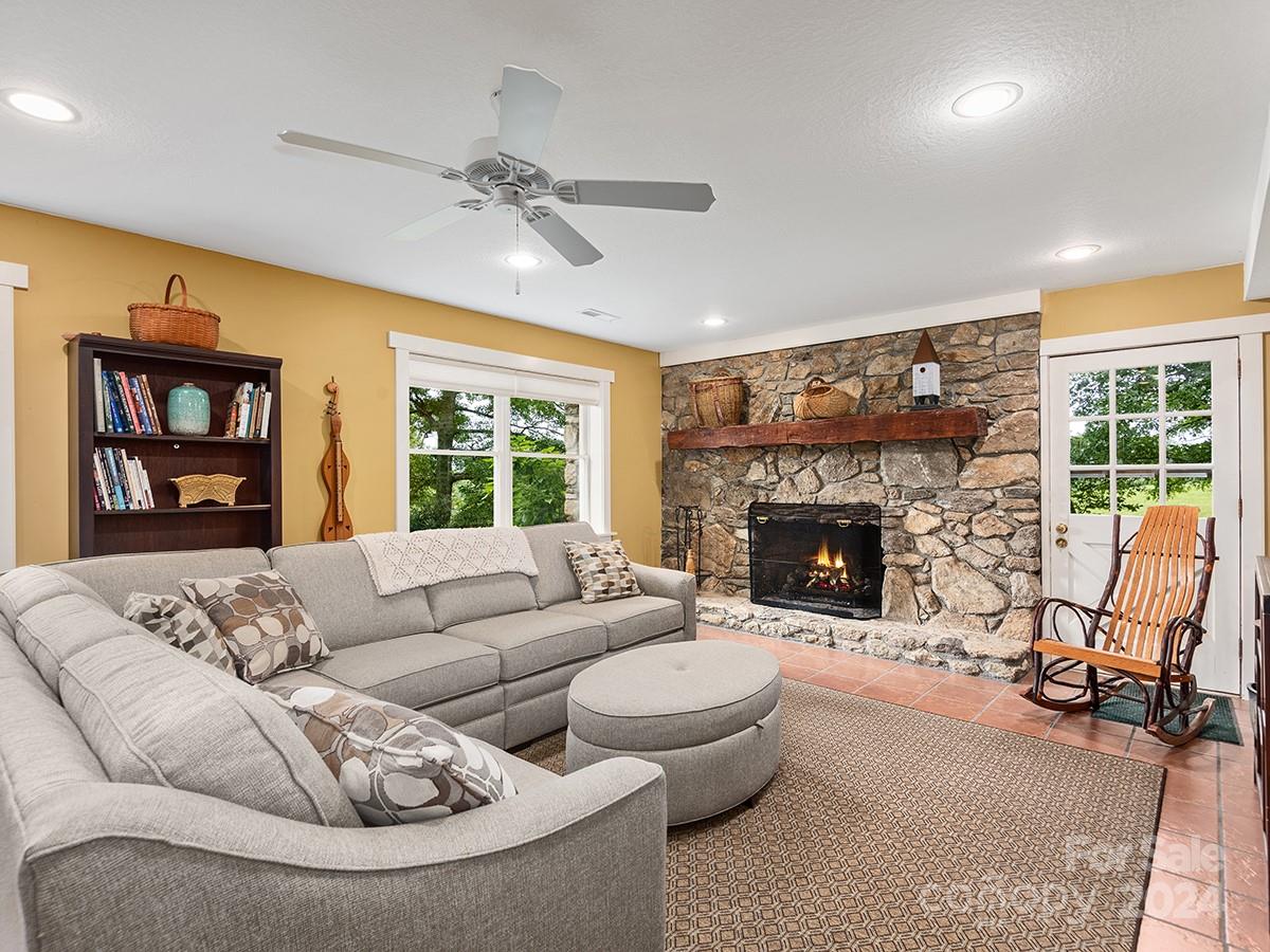 184 Upper White Oak Road