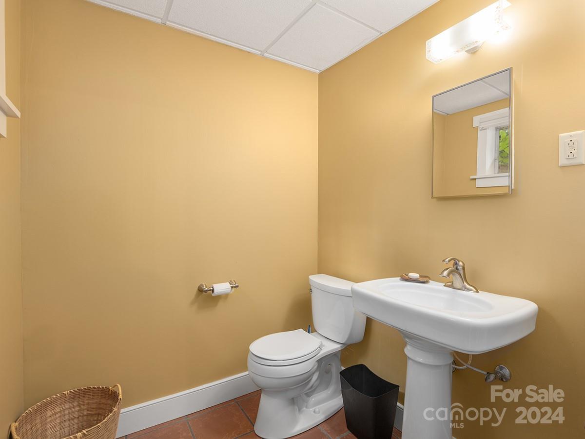 184 Upper White Oak Road