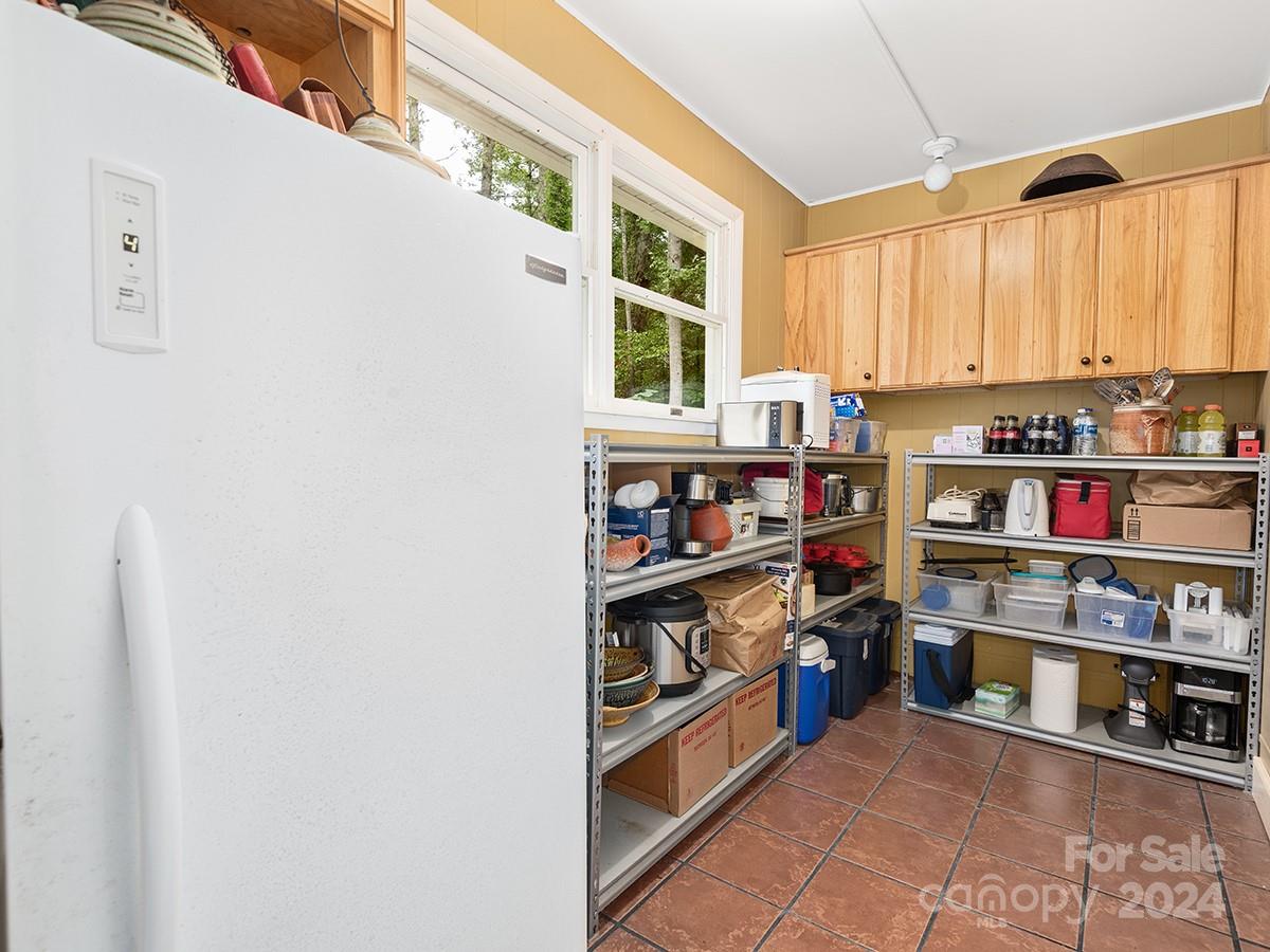 184 Upper White Oak Road