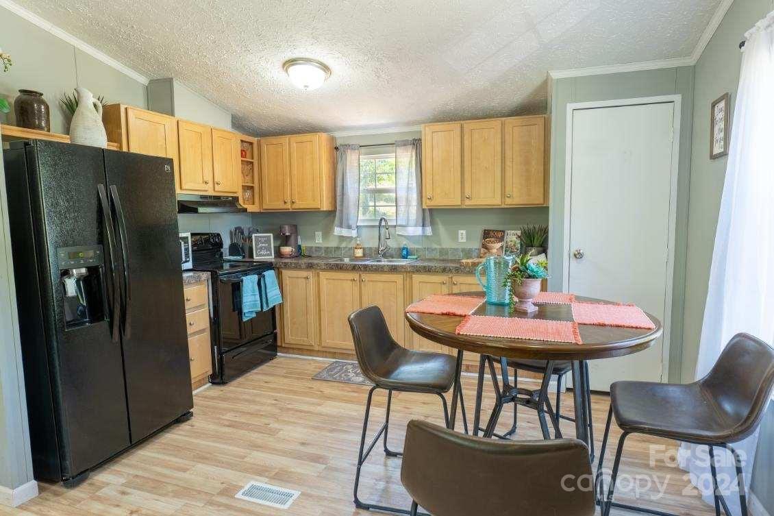 147 Owl Hollow Road