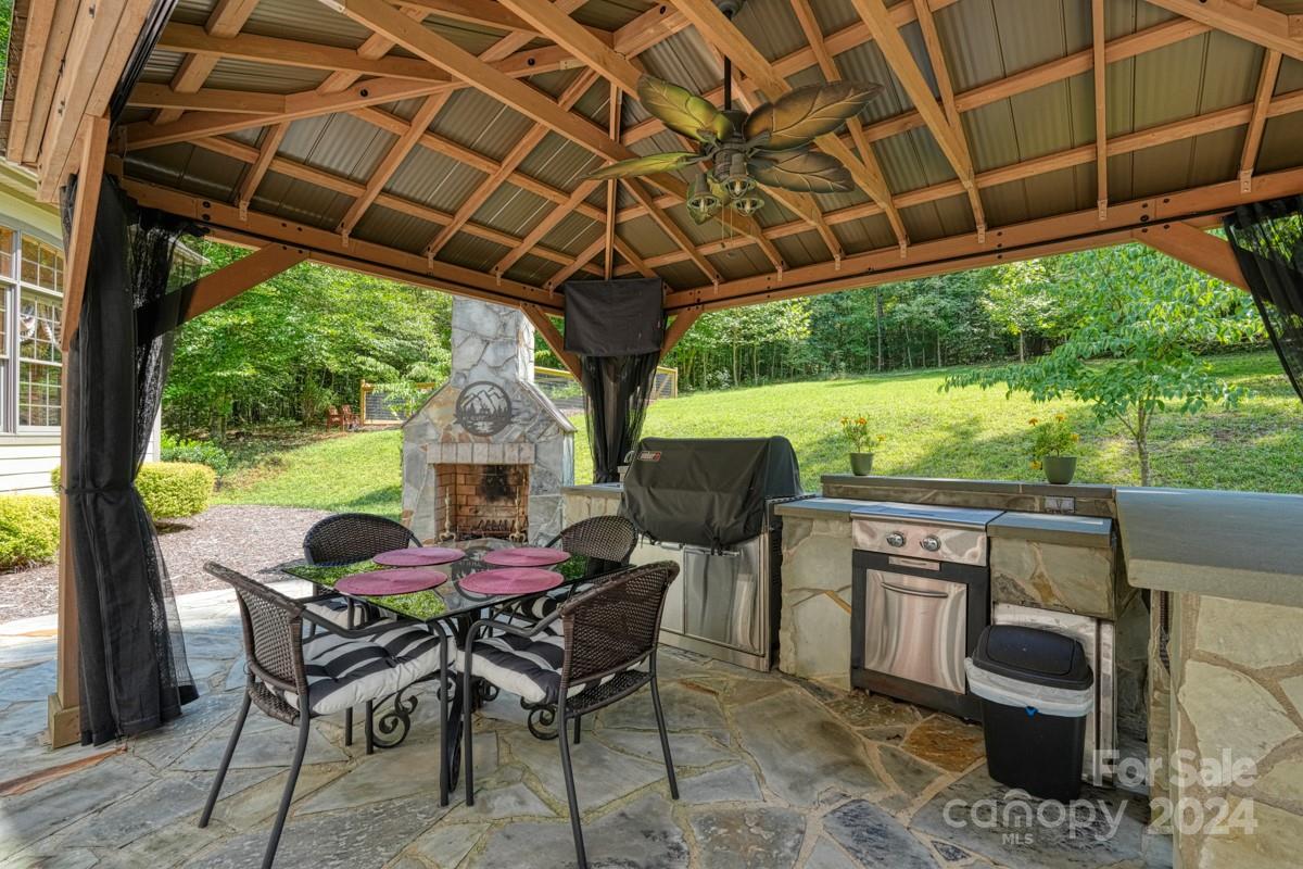 42 Forest Ridge Lane