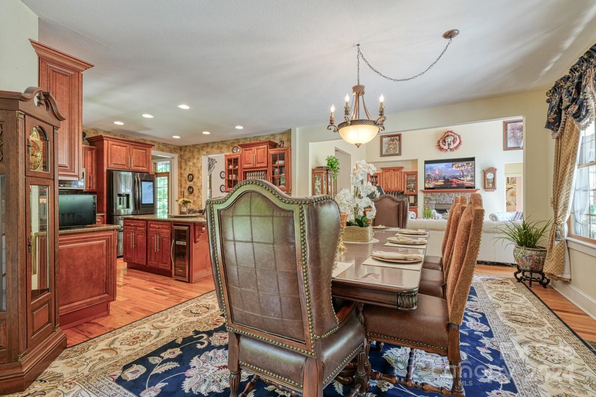 42 Forest Ridge Lane
