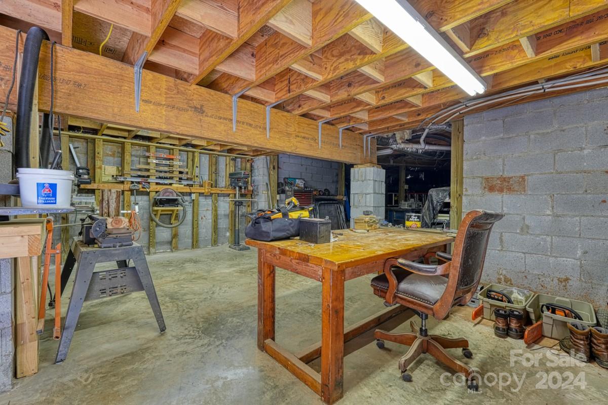 42 Forest Ridge Lane
