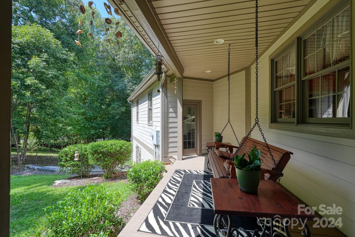 42 Forest Ridge Lane