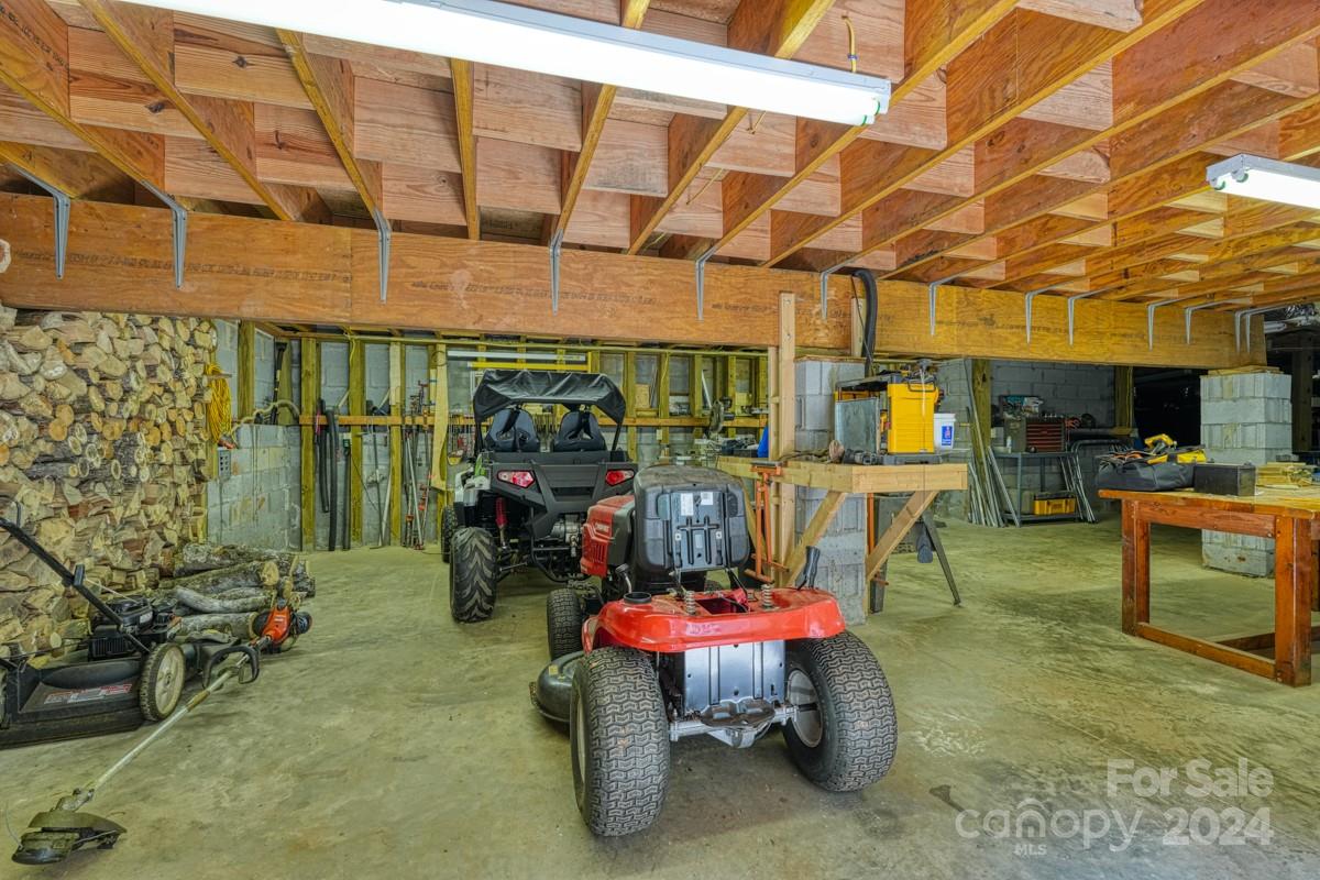 42 Forest Ridge Lane