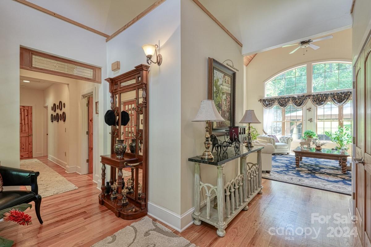 42 Forest Ridge Lane