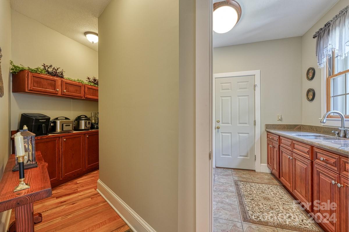 42 Forest Ridge Lane
