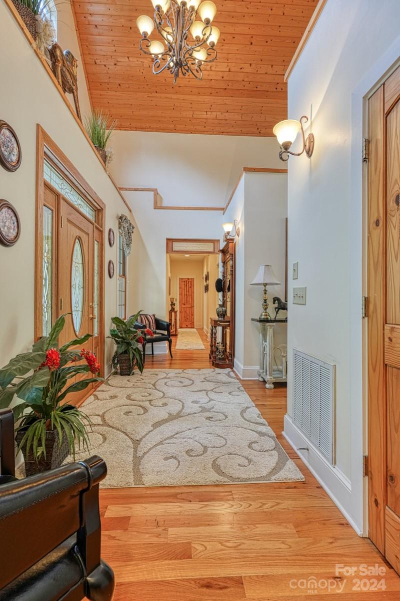 42 Forest Ridge Lane