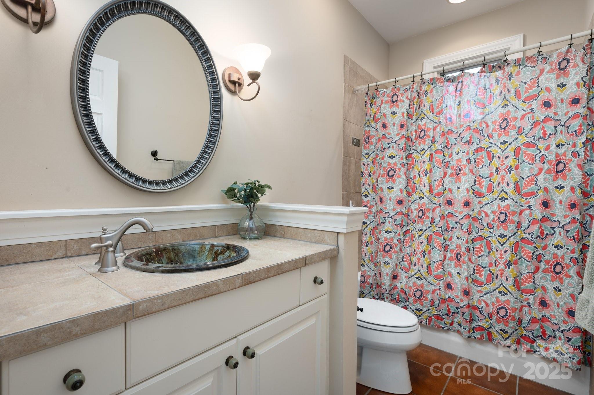 32 Scenic Valley Drive