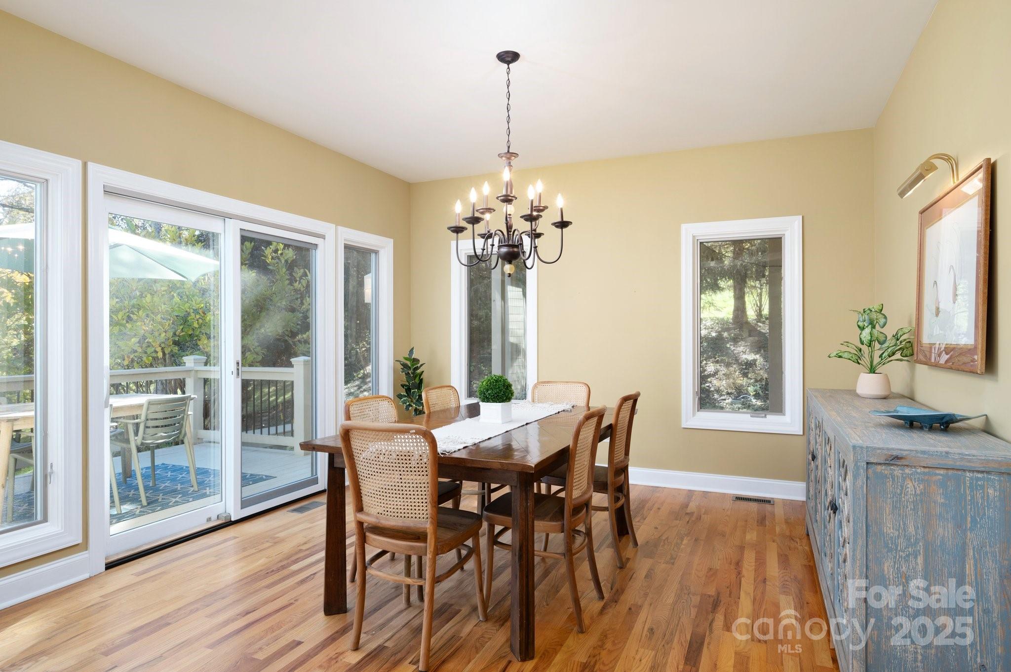 32 Scenic Valley Drive