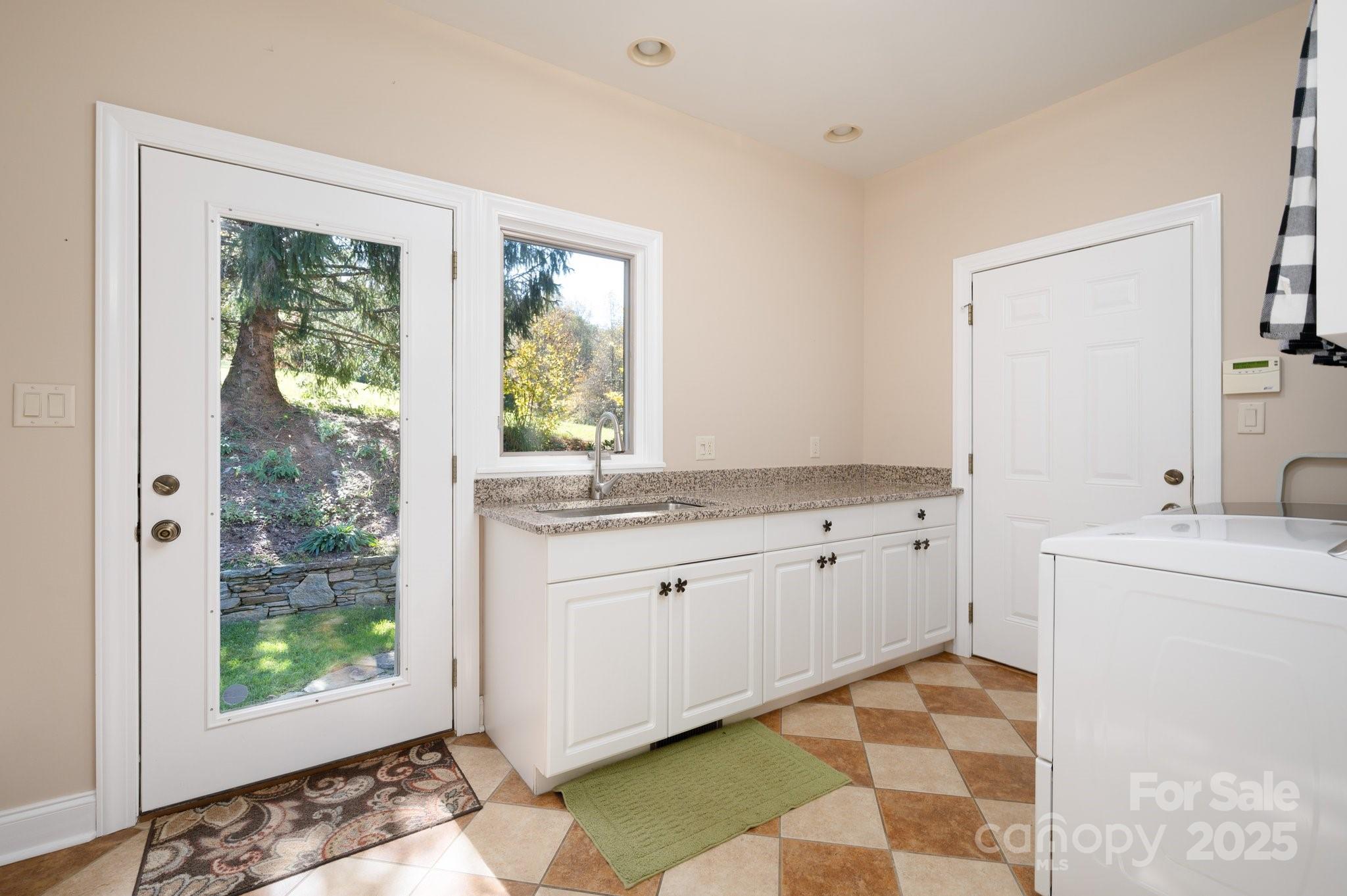 32 Scenic Valley Drive