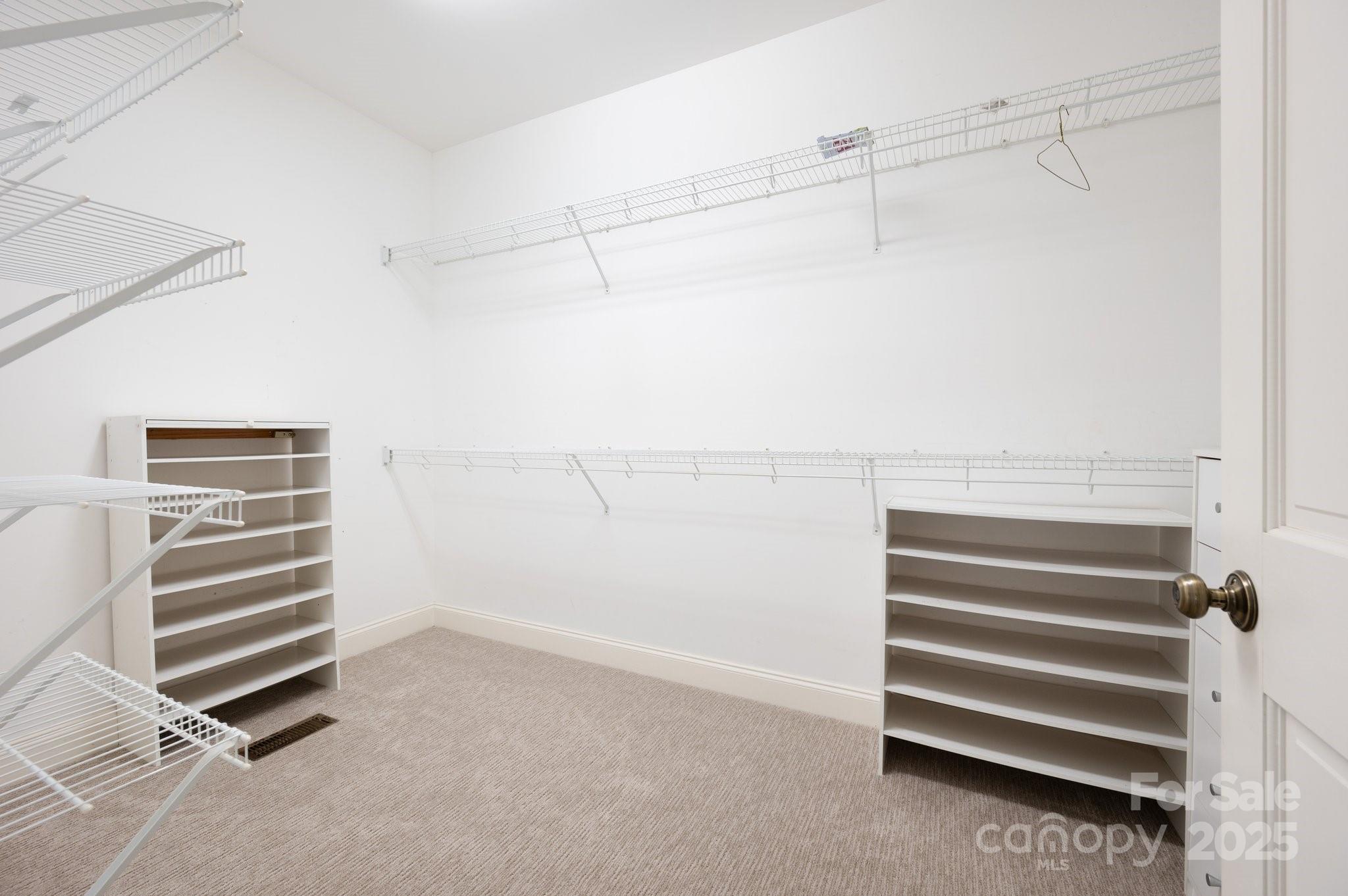 32 Scenic Valley Drive