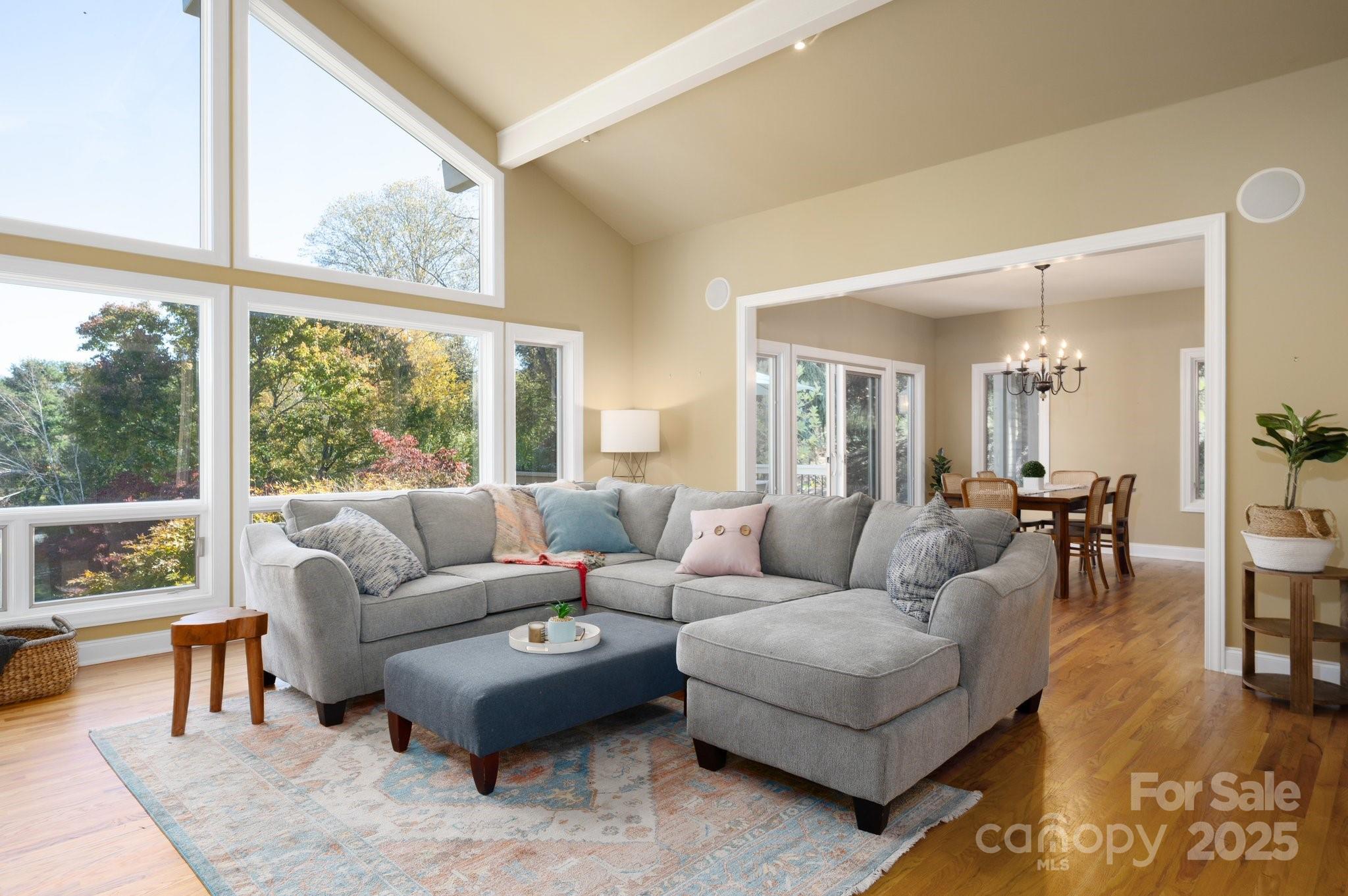 32 Scenic Valley Drive