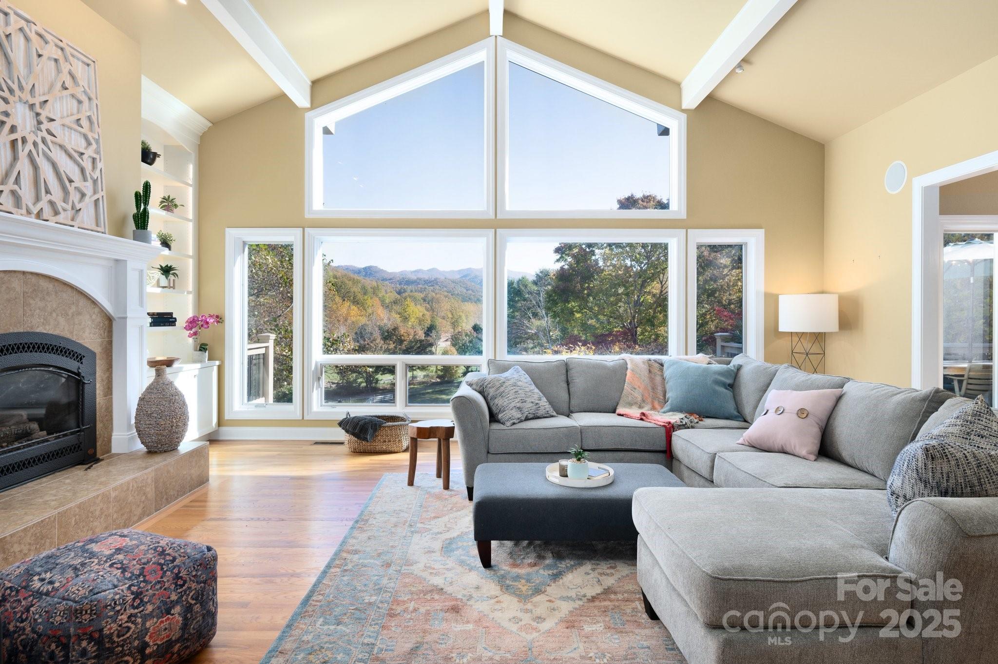 32 Scenic Valley Drive