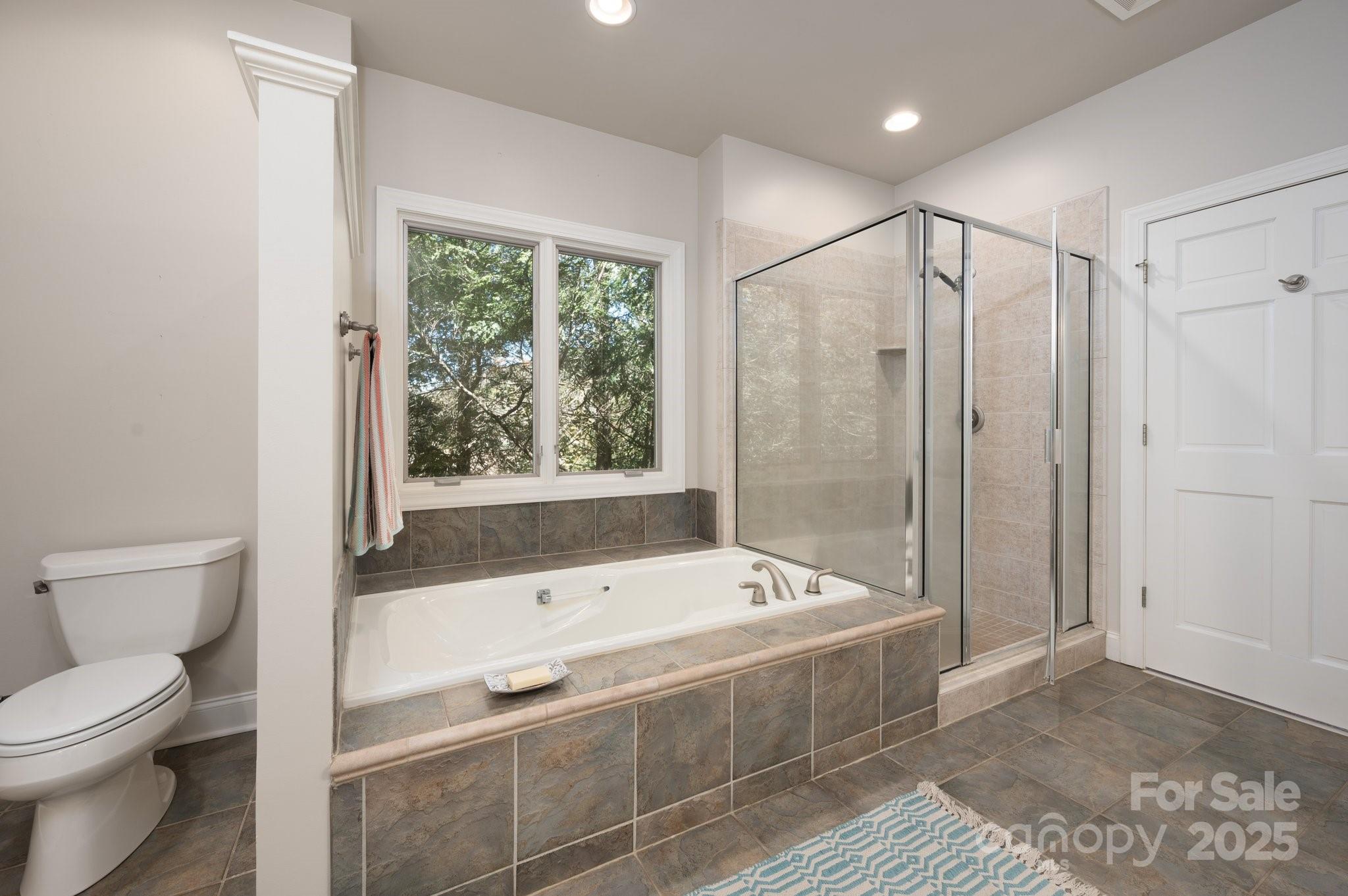 32 Scenic Valley Drive