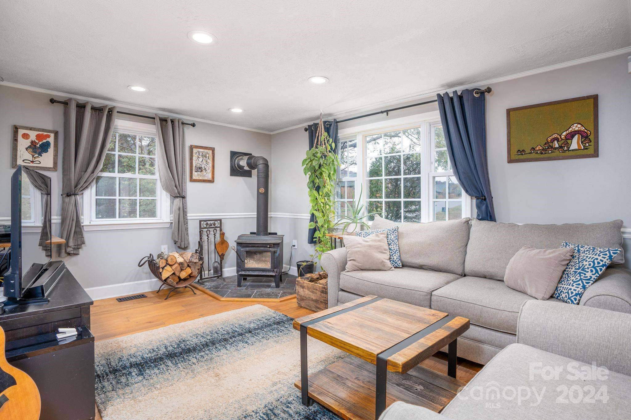 307 Tabernacle Road